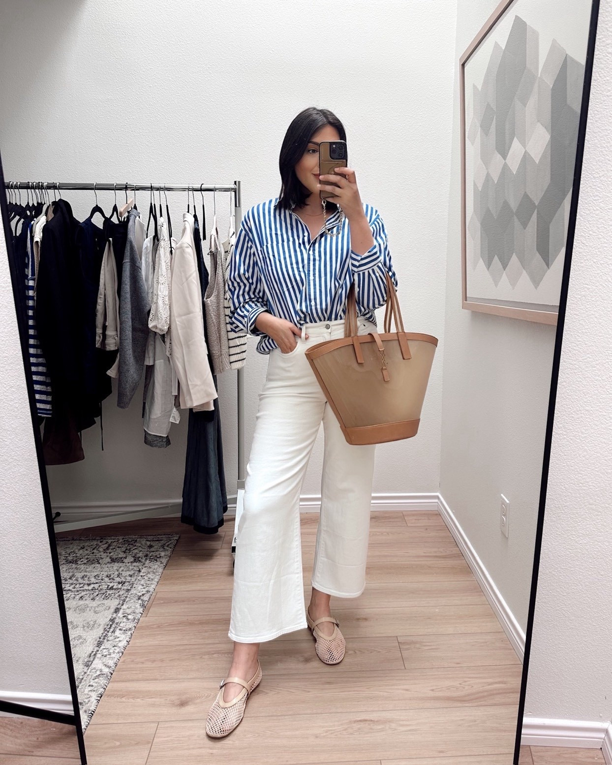 Some of my favorite new jeans! These @jcrew  jeans are stretchy and run generously! I’m in the 30.

My striped top is a staple for spring! I’m in the medium, it’s very oversized. 