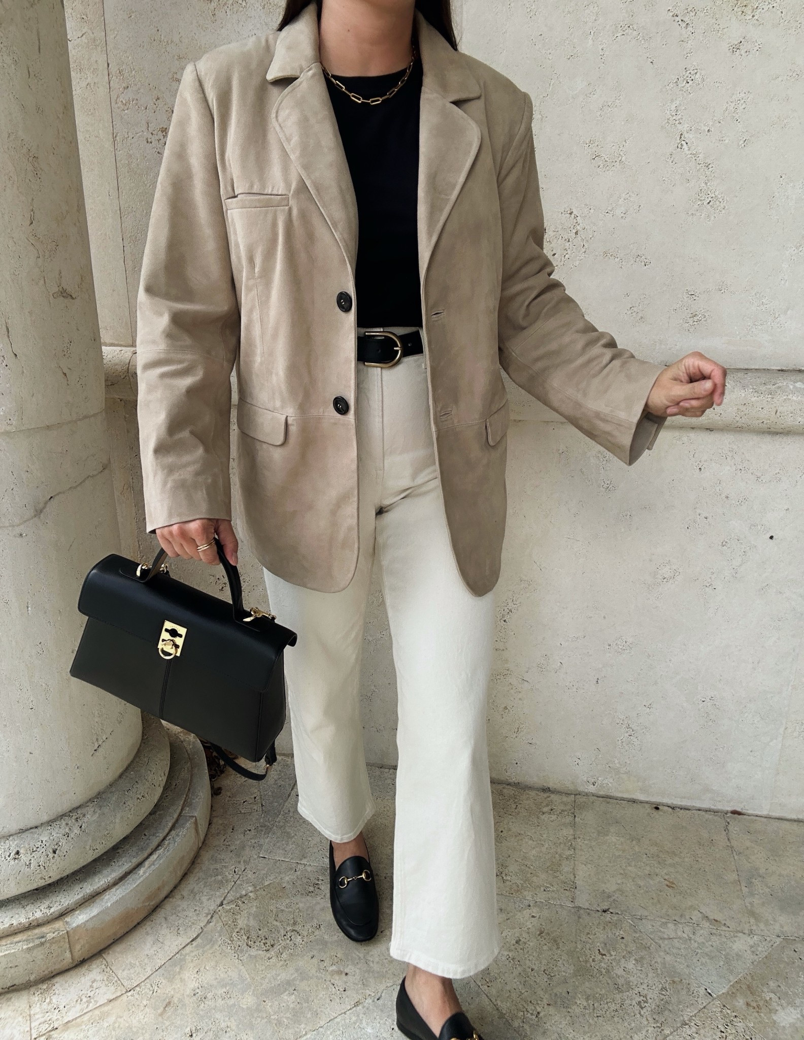 Suede blazer, fall outfit, loafers, fall bag

#LTKSeasonal #LTKStyleTip #LTKFindsUnder100