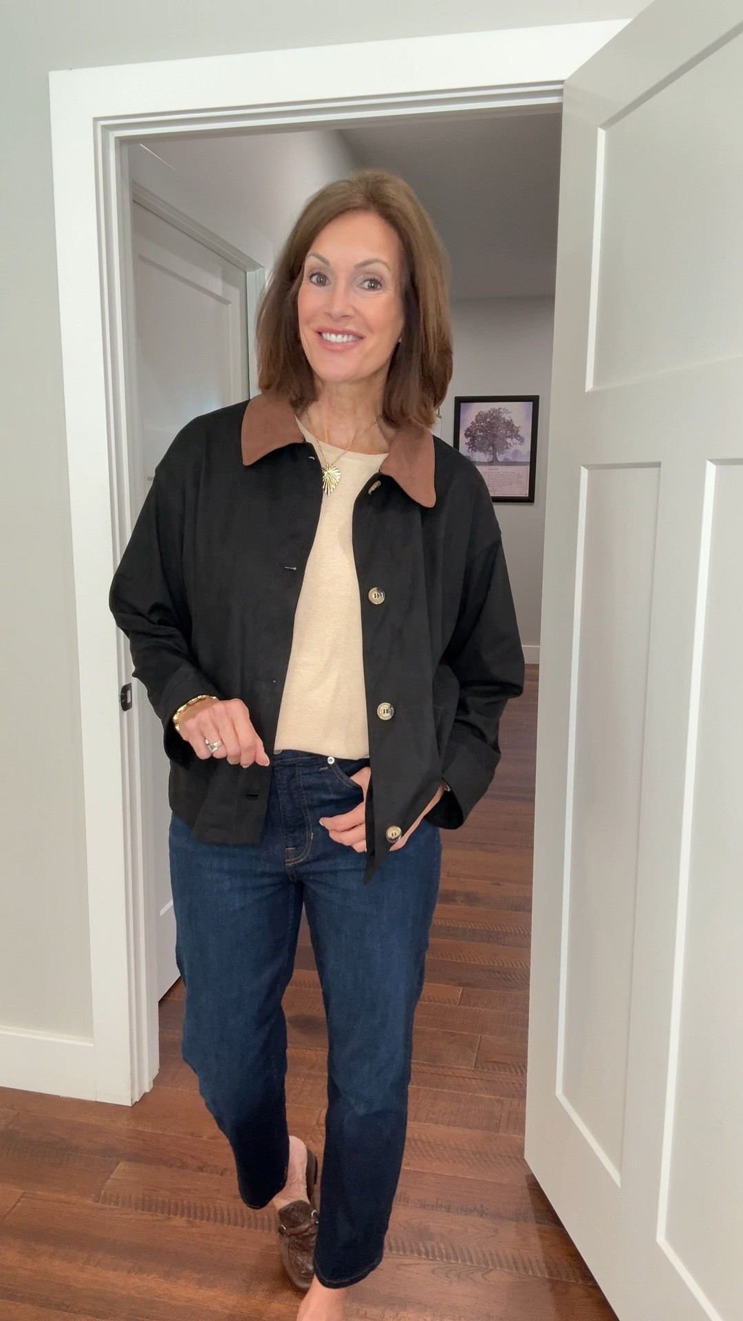Faux suede bubble hem jacket - M
Pleated lightweight jacket - L
Faux suede barn jacket - L
Sweater Tee - M
Jeans - size 10

#LTKFindsUnder50 #LTKStyleTip #LTKTall