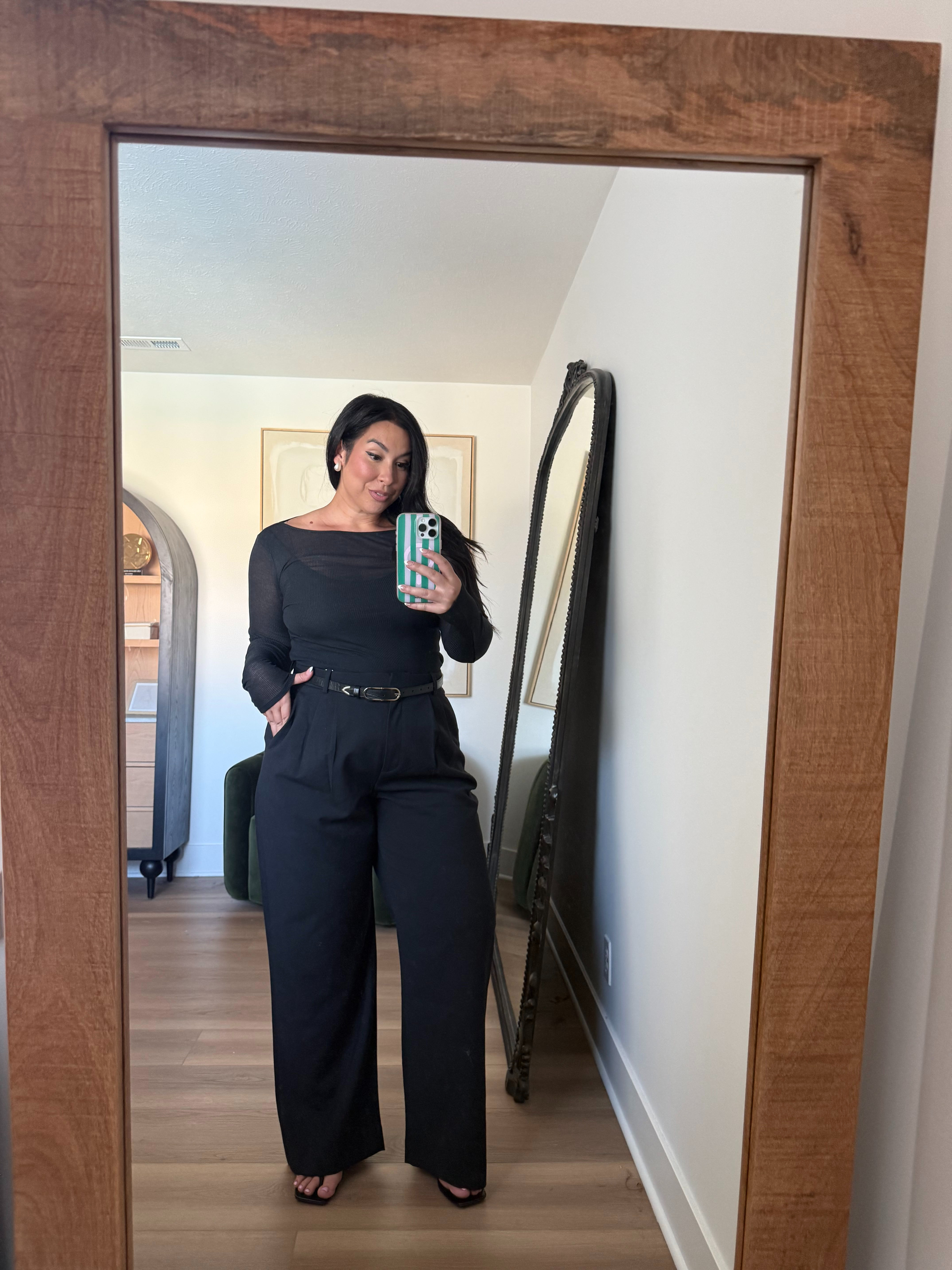 Wearing a large in the top, 33 long in the pants! midsize fashion, midsize style, abercrombie, abercrombie tailored pant

#LTKSeasonal #LTKMidsize