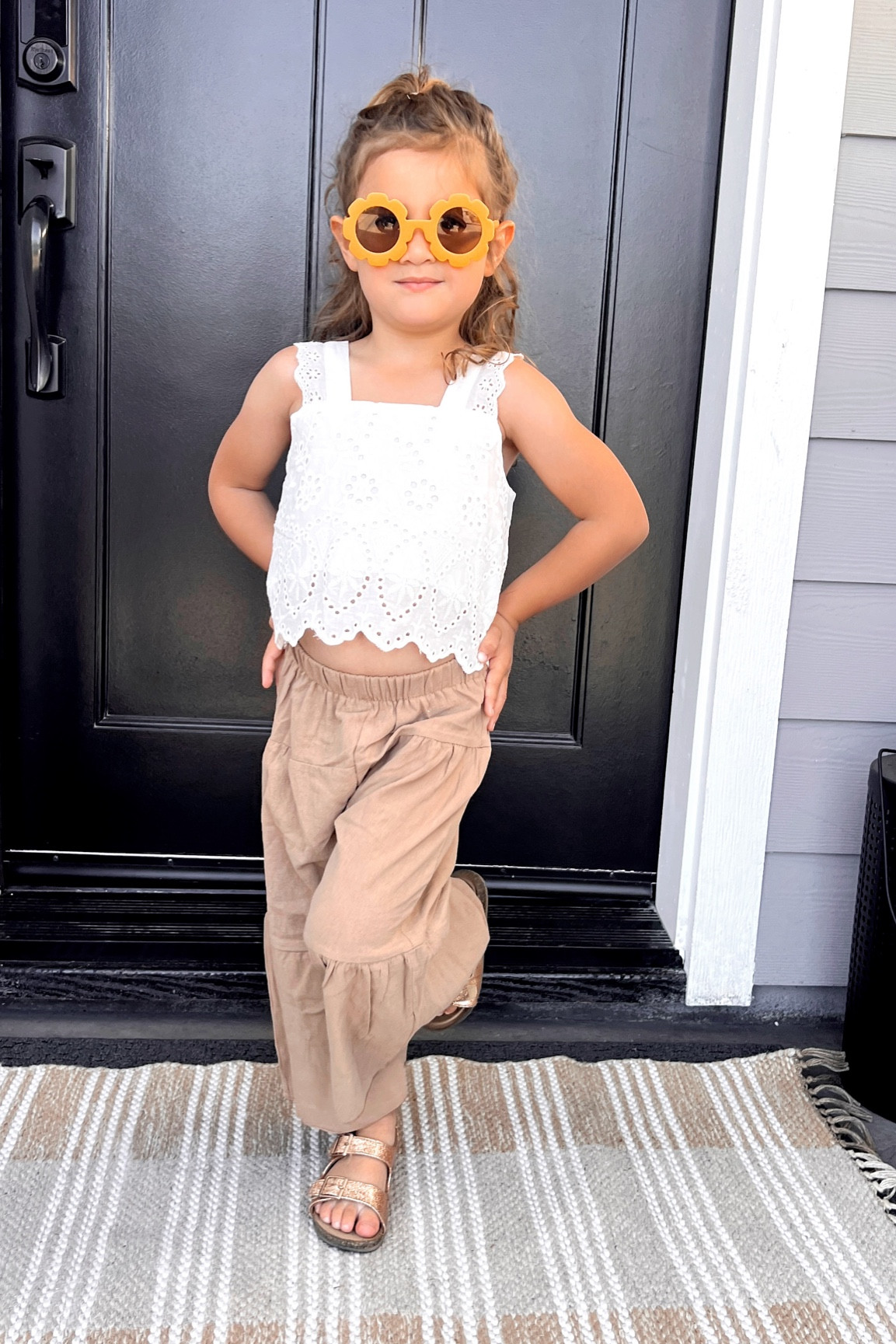 Oakley’s Fashion Friday summer outfit! This adorable toddler’s outfit is under $15!! Fashion on a budget!