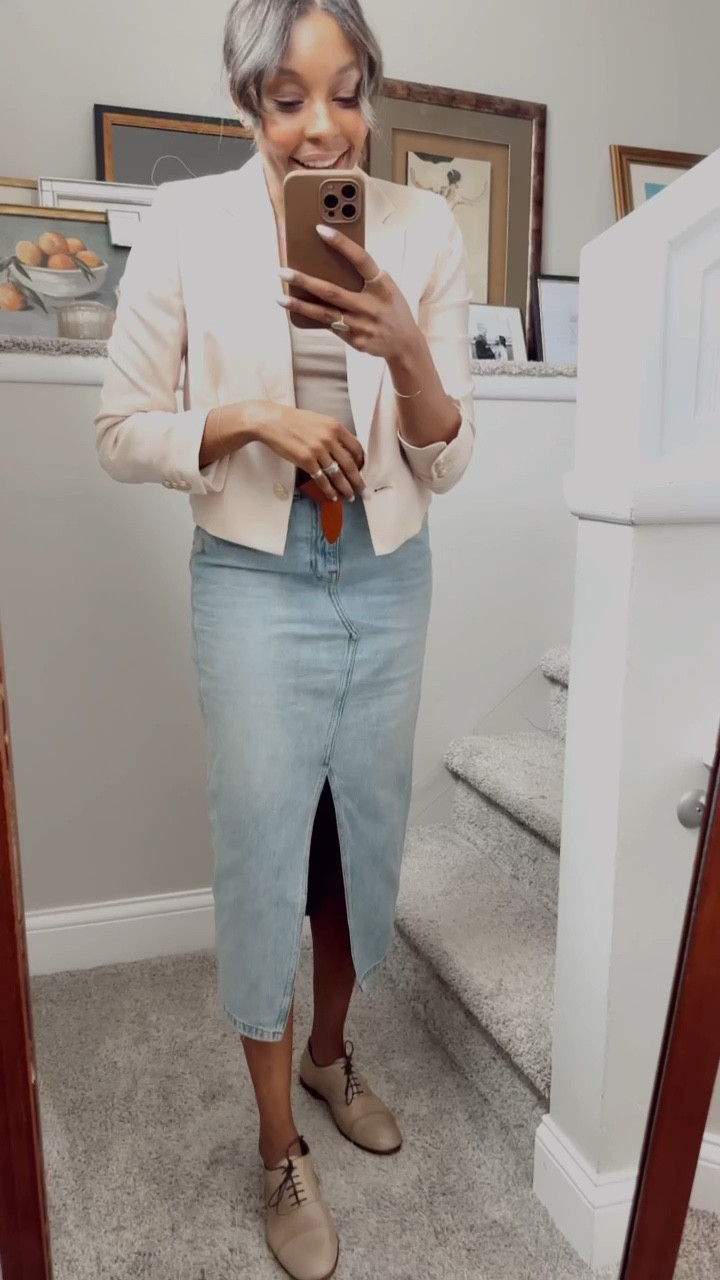 #LOTD 4.7.23 |

A quick happy hour outfit. The denim skirt has returned! 💙 (ps the tank is on sale!) 

#LTKstyletip #LTKFind #LTKSeasonal