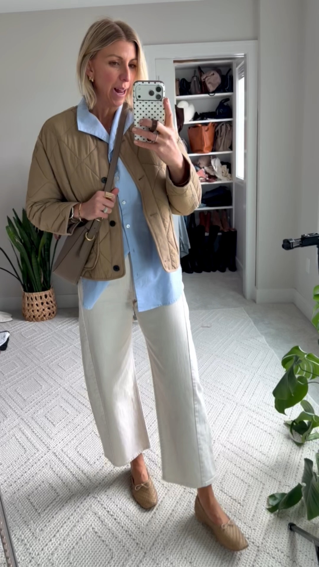 Outfit of the day! Mom on the go

#LTKootd #LTKmomlife #LTKOver40