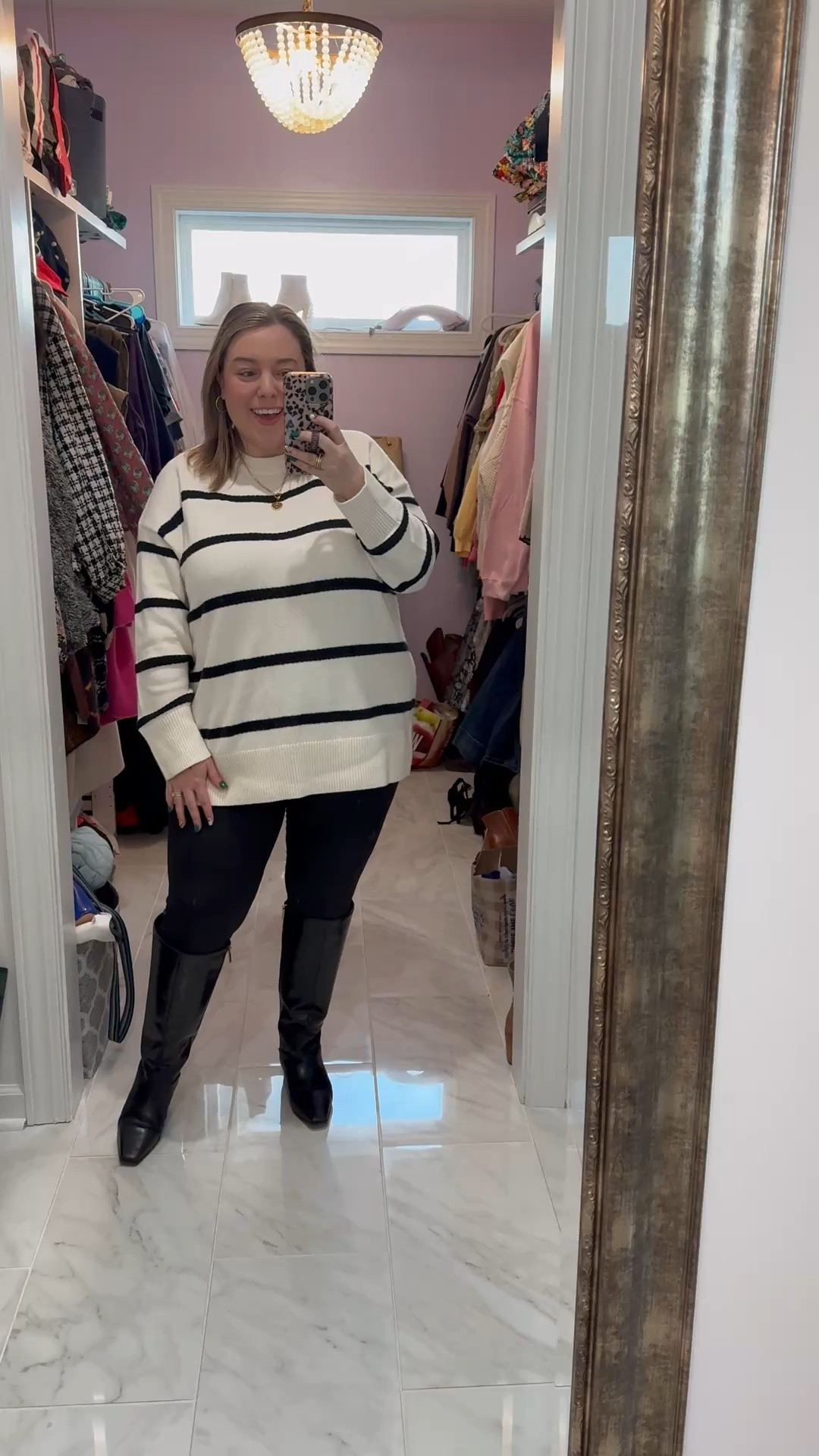 Happy Sunday 🫶🏼🫶🏼 we’re heading to a little family Christmas brunch and I pulled out these new aerie pieces to wear. These leggings are so cute and comfy and SPARKLY! It’s all on sale - I’m in the XL in the sweatshirt and XXL in the leggings  

#LTKootd #LTKSaleAlert #LTKPlusSize