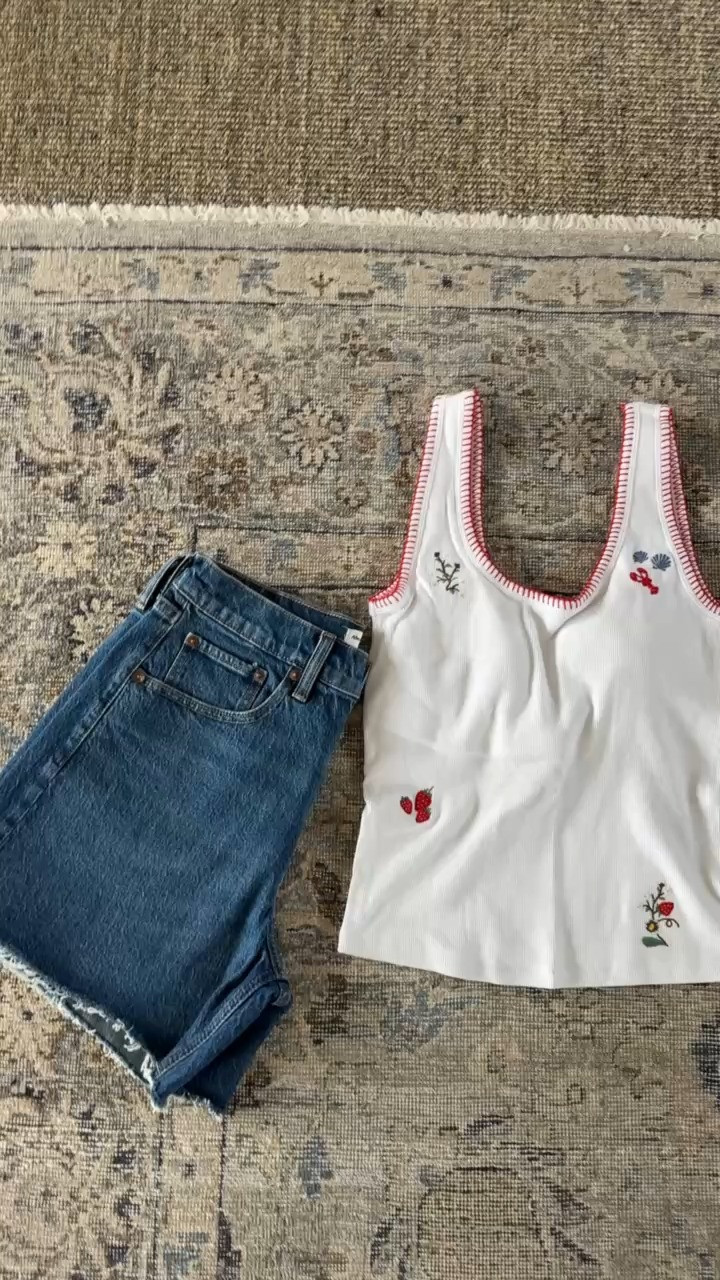 I’m SO ready for the warm weather again!

abercrombie, abercrombie spring, spring line, abercrombie tanks, abercrombie sale, clearance sale, abercrombie summer outfits, abercrombie spring outfits, grace white 

 

#LTKTravel #LTKootd #LTKSeasonal