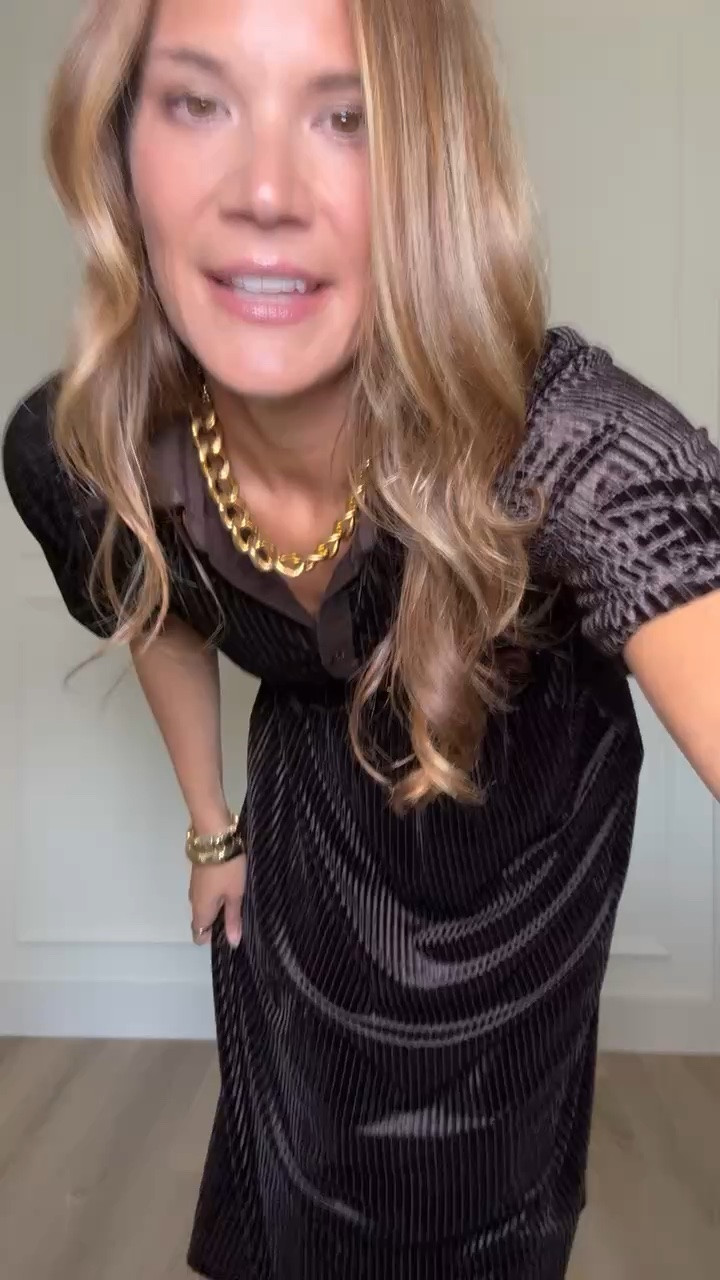 This velvet dress looks so rich and beautiful for fall and the holiday season. The soft texture instantly makes it feel special, and it would be gorgeous for holiday parties, family pictures, or a fall wedding.

Velvet dress, Holiday dress, Fall dress, Family picture outfit, Holiday party outfit, Tall girl dress, Tall friendly fashion, Fall wedding guest dress, Special occasion outfit, Holiday fashion, Tall girl style, StangandCo

#LTKootd #LTKgrwm #LTKdayinmylife