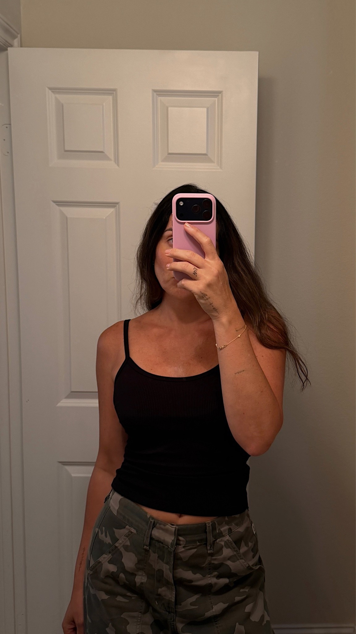 Everyday essential tank size small
Belen15

#LTKootd #LTKdayinmylife