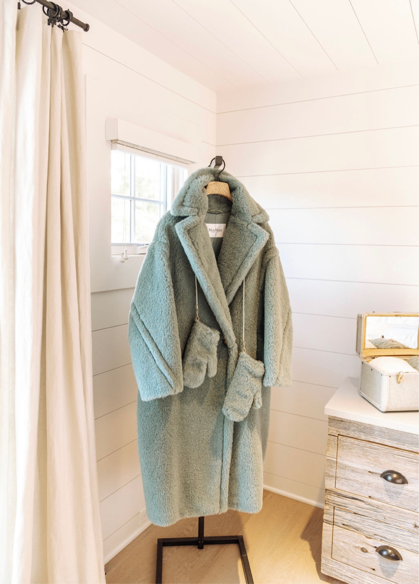 Loving this color.  This is great for the winter and any ski 🎿 trips 

#LTKGiftGuide #LTKHoliday #LTKstyletip