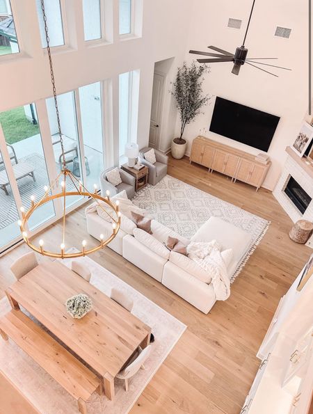 Living room details 😍 

Neutral beige cream aesthetic cozy family decor decorations dining room 

#LTKHome #LTKSeasonal #LTKFamily