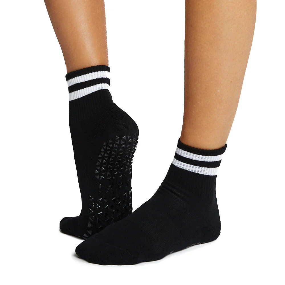 Aria Grip Socks - Ebony | Non-Slip Yoga & Barre Socks for Pilates | Tavi