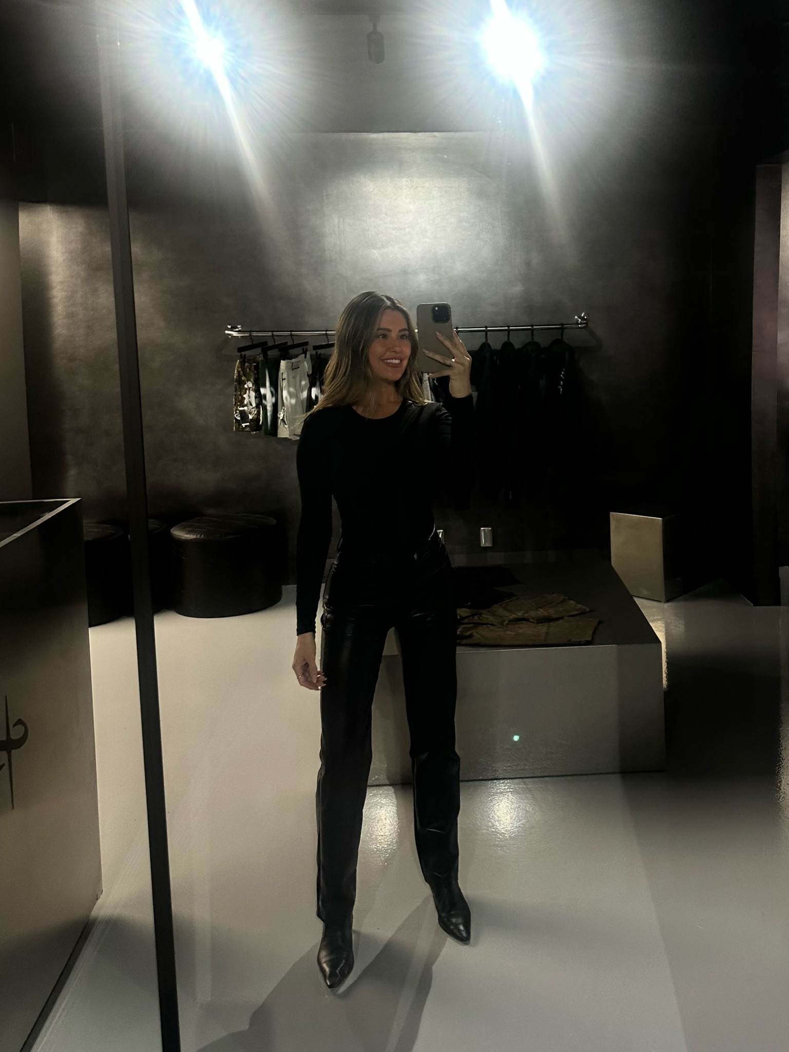 When in doubt wear all black. 