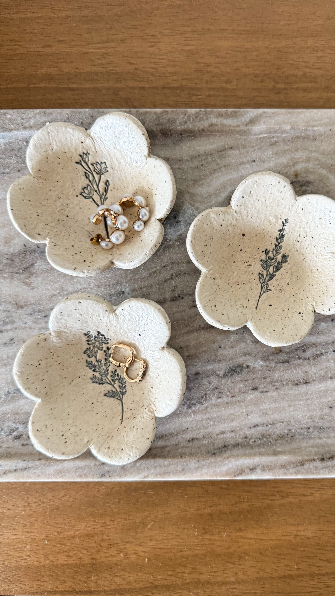 These diy speckled jewelry dishes made from clay & coffee turned out SO cute! 😍

#LTKSeasonal #LTKHome #LTKSaleAlert