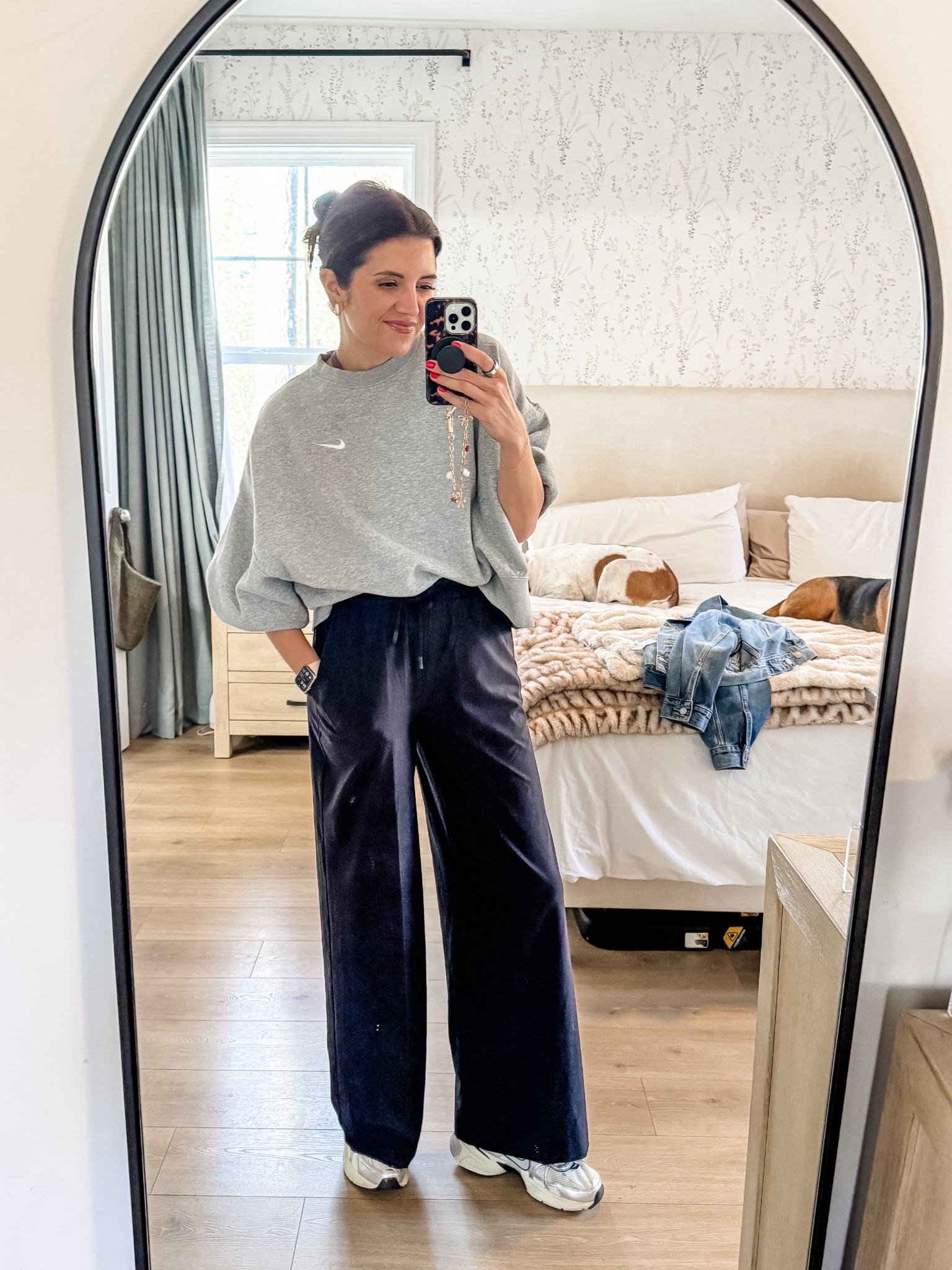 Last chance to buy these viral high rise athletic pants on sale! Now $19!! Typically $32! In a size small. I’m 5’7” 

#LTKCyberWeek #LTKSaleAlert #LTKTall