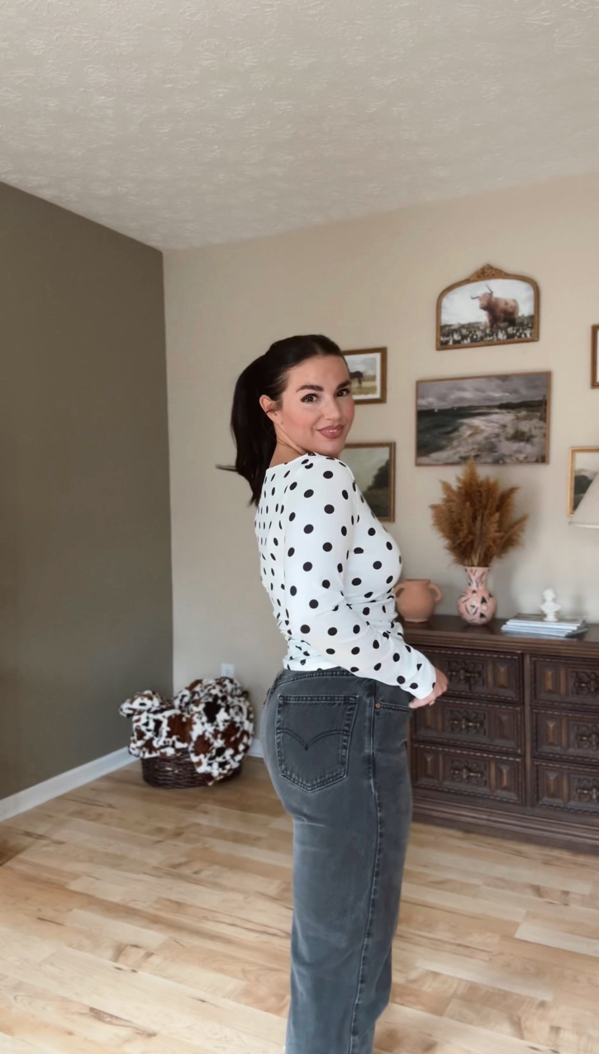 #ootd

I thrift a lot of my clothes so these are similar or the non thrifted version 🤍

#LTKSpringSale #LTKdayinmylife #LTKSaleAlert