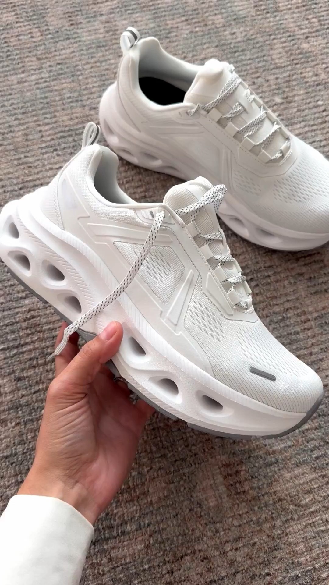 white sneakers, workout shoes, sneakers, white shoes

#LTKfitnessgoals