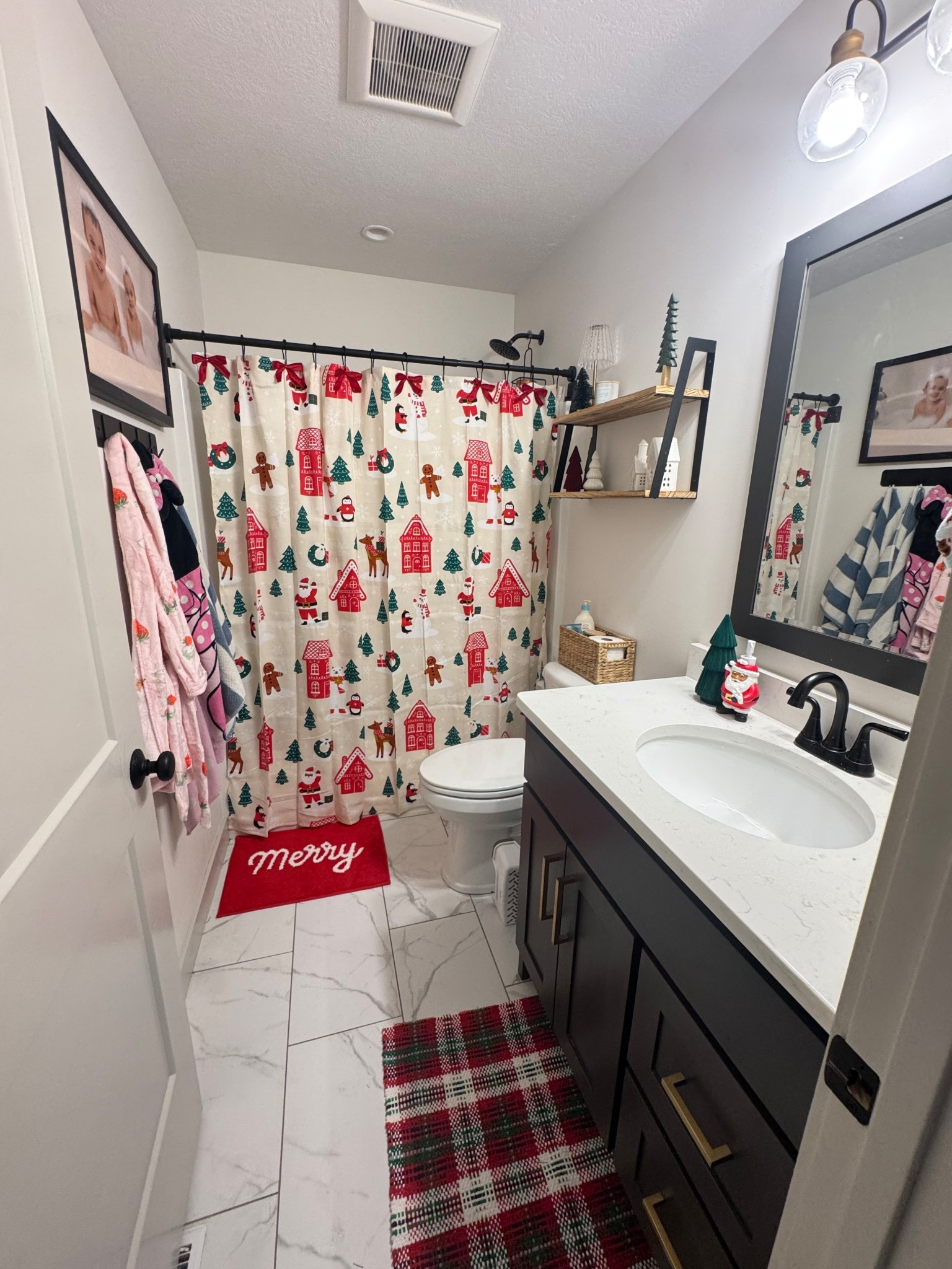 No longer a beige mom ❤️

#LTKHome #LTKHoliday #LTKSeasonal