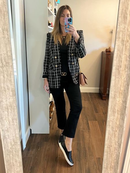 Want to spruce up a black outfit? Try adding texture. The tweed blazer + ribbed tank was a great combo. Give it a try!

Tank runs TTS. Wearing size small. 
Jeans run TTS. Wearing size 28.

#LTKstyletip #LTKworkwear #LTKSeasonal