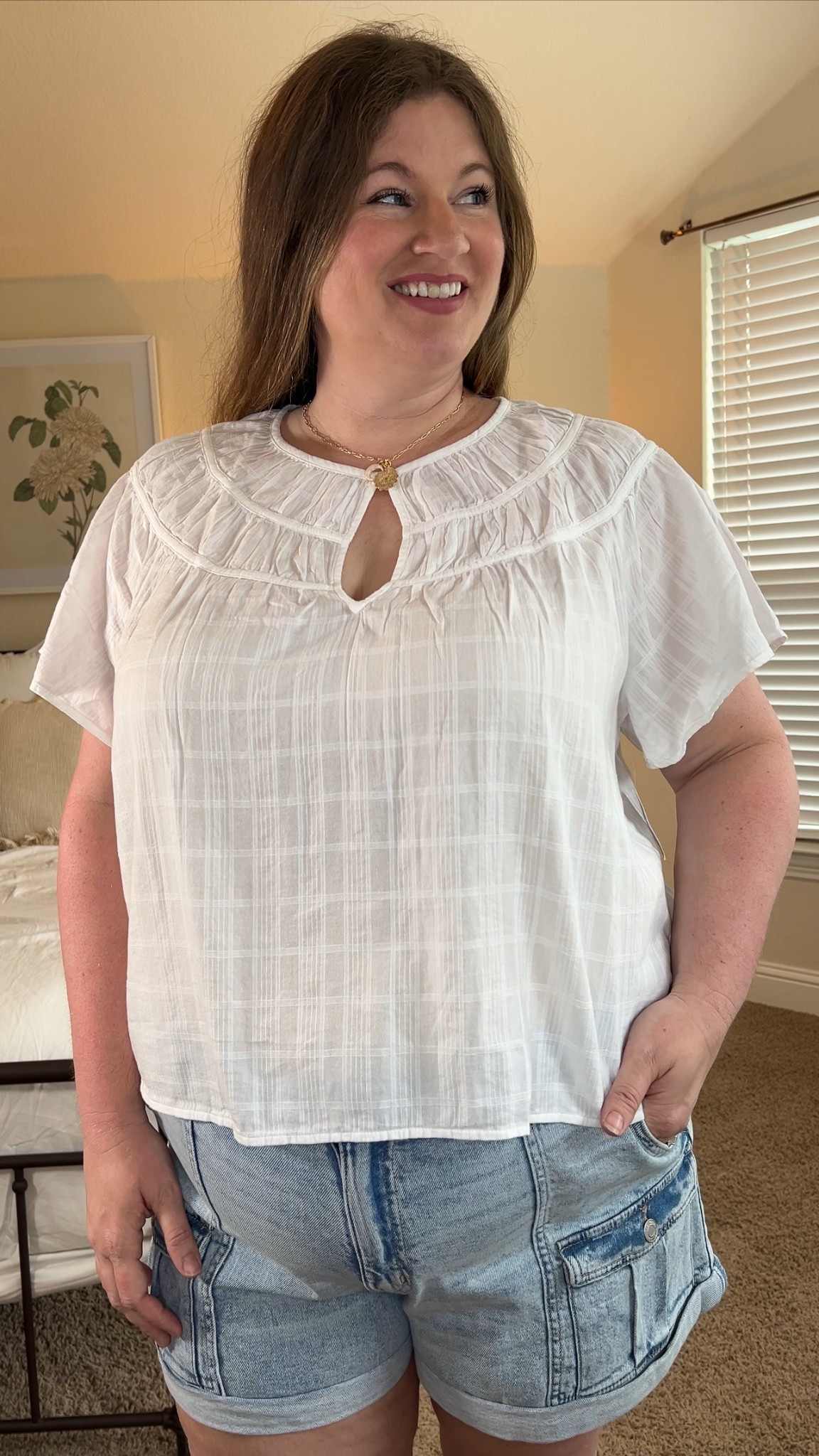 I love a good white top always, but especially in the summer. This one is throw on and go easy but a little elevated 😍  

Summer outfit, summer shirt, casual

#LTKPlusSize #LTKSummerEdit #LTKFindsUnder50