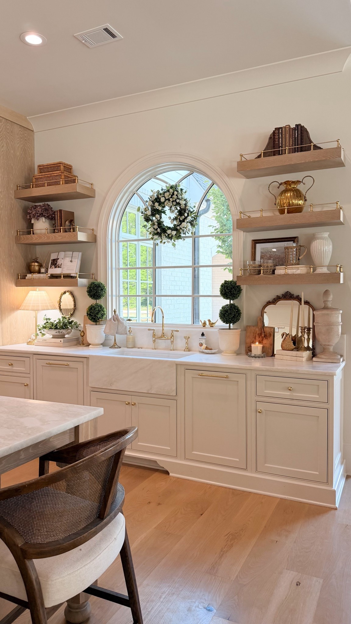 did a quick refresh in this space the other day, and kept it cozy, neutral and timeless! 

 

#LTKHome