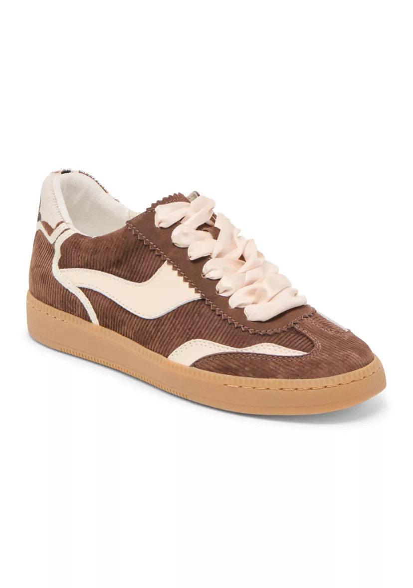 Notice Sneakers | Belk