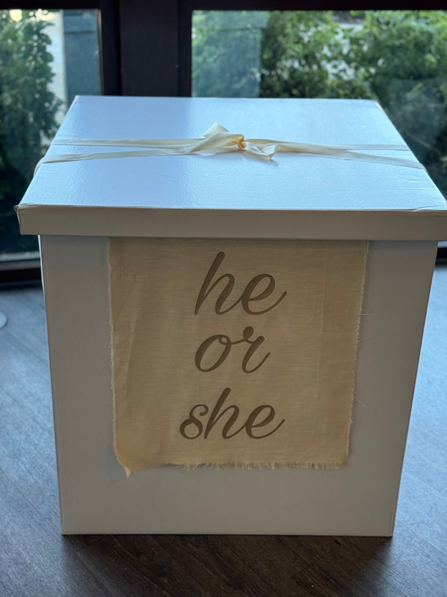 Life size present box! 

Gender reveal, engagement, birthday 

#LTKWedding