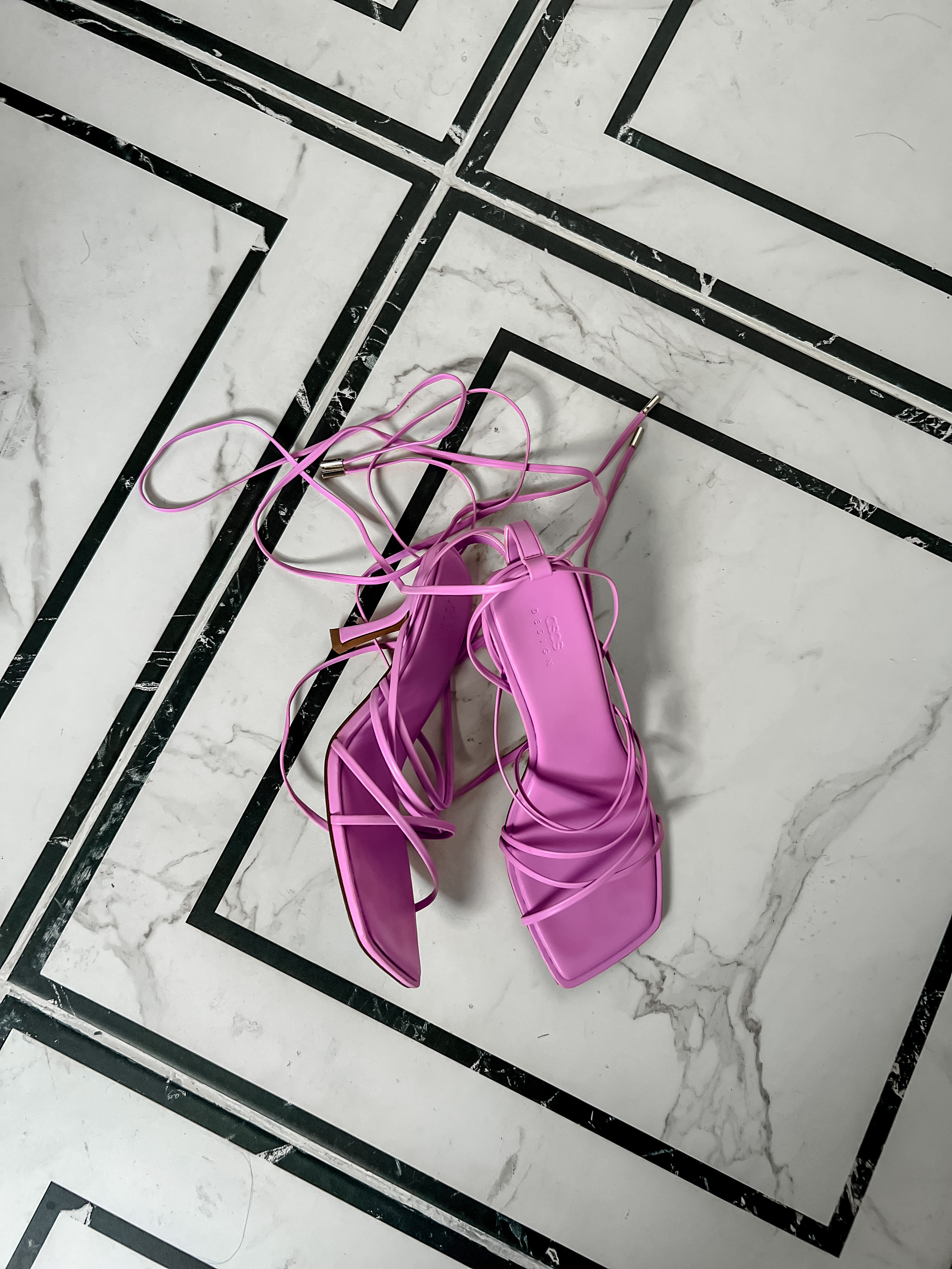 Favorite low sandals 💕

#LTKShoeCrush #LTKFindsUnder100