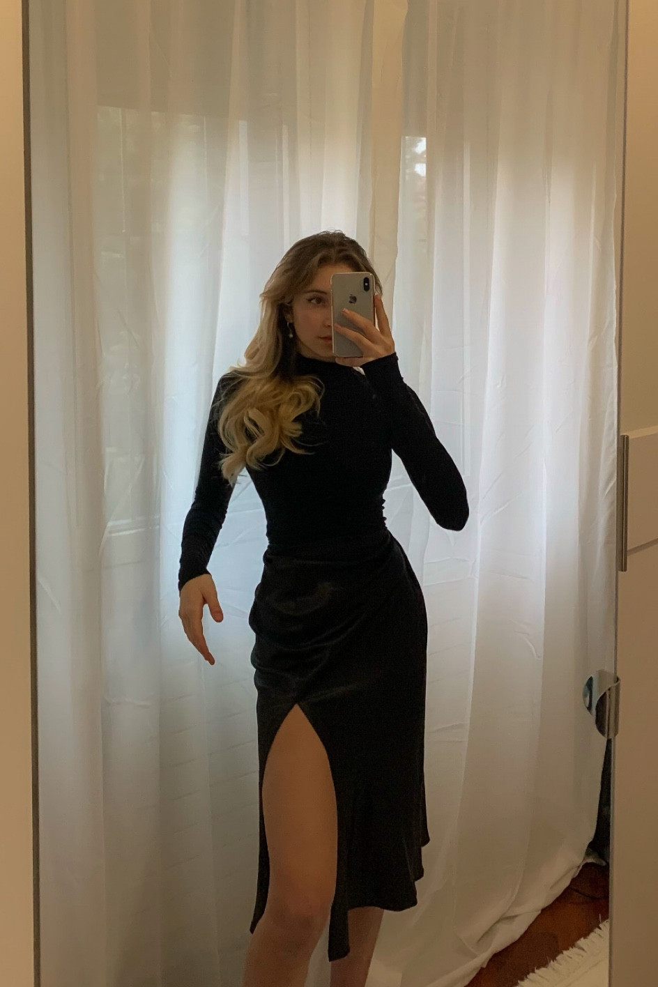 black midi dress, night outfit 


#LTKFind #LTKSeasonal #LTKstyletip