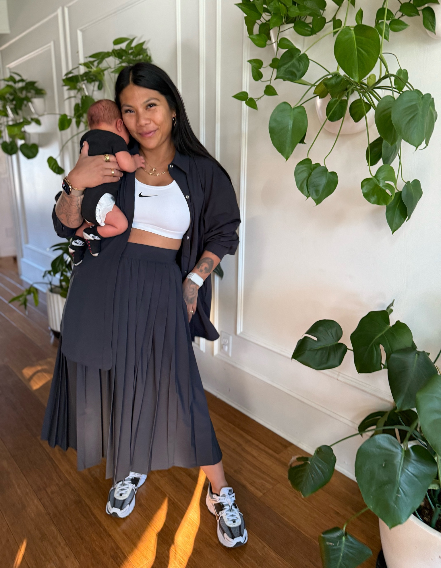 The Nike 24.7 collection is so good 🖤 i can’t find the skirt on Nike.com yet but i will post when it’s out!! 