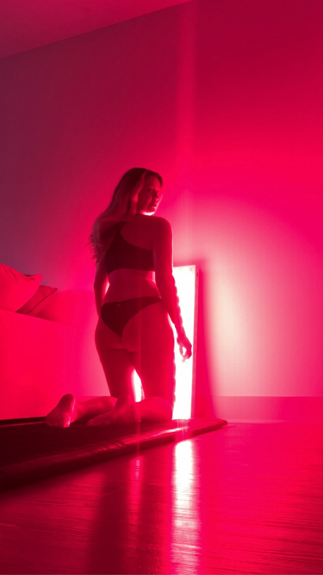 RED LIGHT PANEL 36 inches 

I have autoimmune, chronic fatigue, brain fog & inflammation from living in a house with mold. I went to a holistic doctor two days ago, begging for solutions. He recommended the following 
1. Red light upon awakening for 20 min. Before your coffee.
2. Big 6 lymph massage then mini trampoline (for circulation)
3. PEMF Grounding Mat
4. Sauna 30 min a day + take a binder 
5. Drink electrolytes after sauna 
6. Take an anti fungal (olive leaf or oil of oregano) 
7. Castor Oil wrap around my stomach at bedtime to detox liver 
8. Red light 20 min before bed 
9. Tongue scraping 
10. Magnesium at bedtime 


#LTKmorningroutine #LTKfitnessgoals #LTKdayinmylife