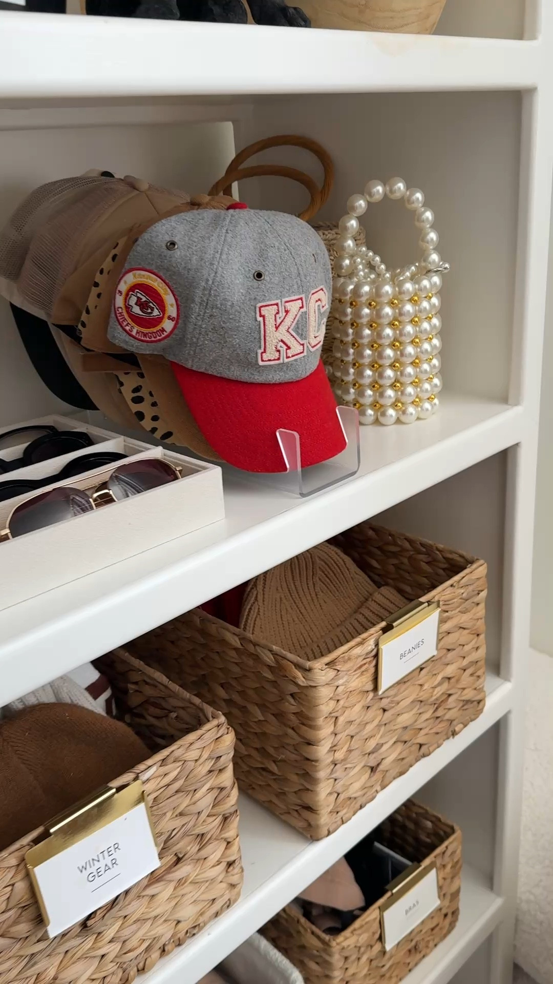 ORG \ closet shelf organization : ball hat organizer and glasses holder 👌🏻👌🏻

Amazon
Home
Closet 

#LTKFindsUnder50 #LTKHome #LTKWatchNow