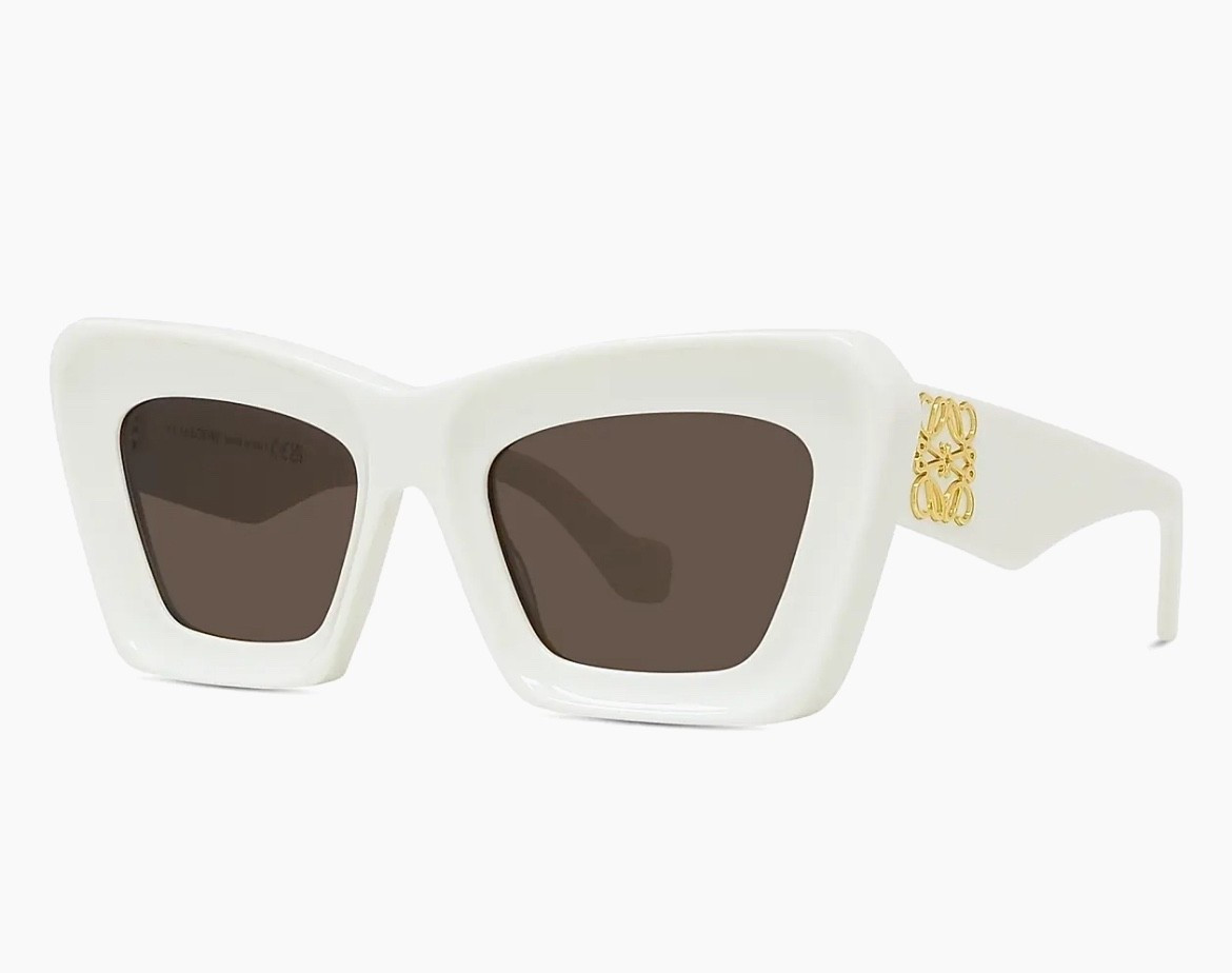 Loewe sunglasses on sale...

#LTKSaleAlert #LTKootd #LTKGiftGuide