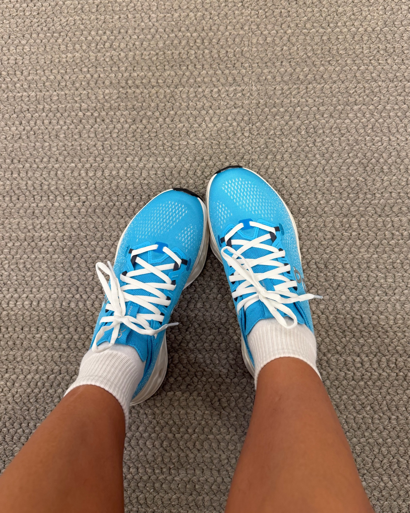 Love those sneakers! Need all different colors

Sneakers, on sneakers, active shoes, Nordstrom anniversary sale bags sale

#LTKdayinmylife #LTKgrwm #LTKActive