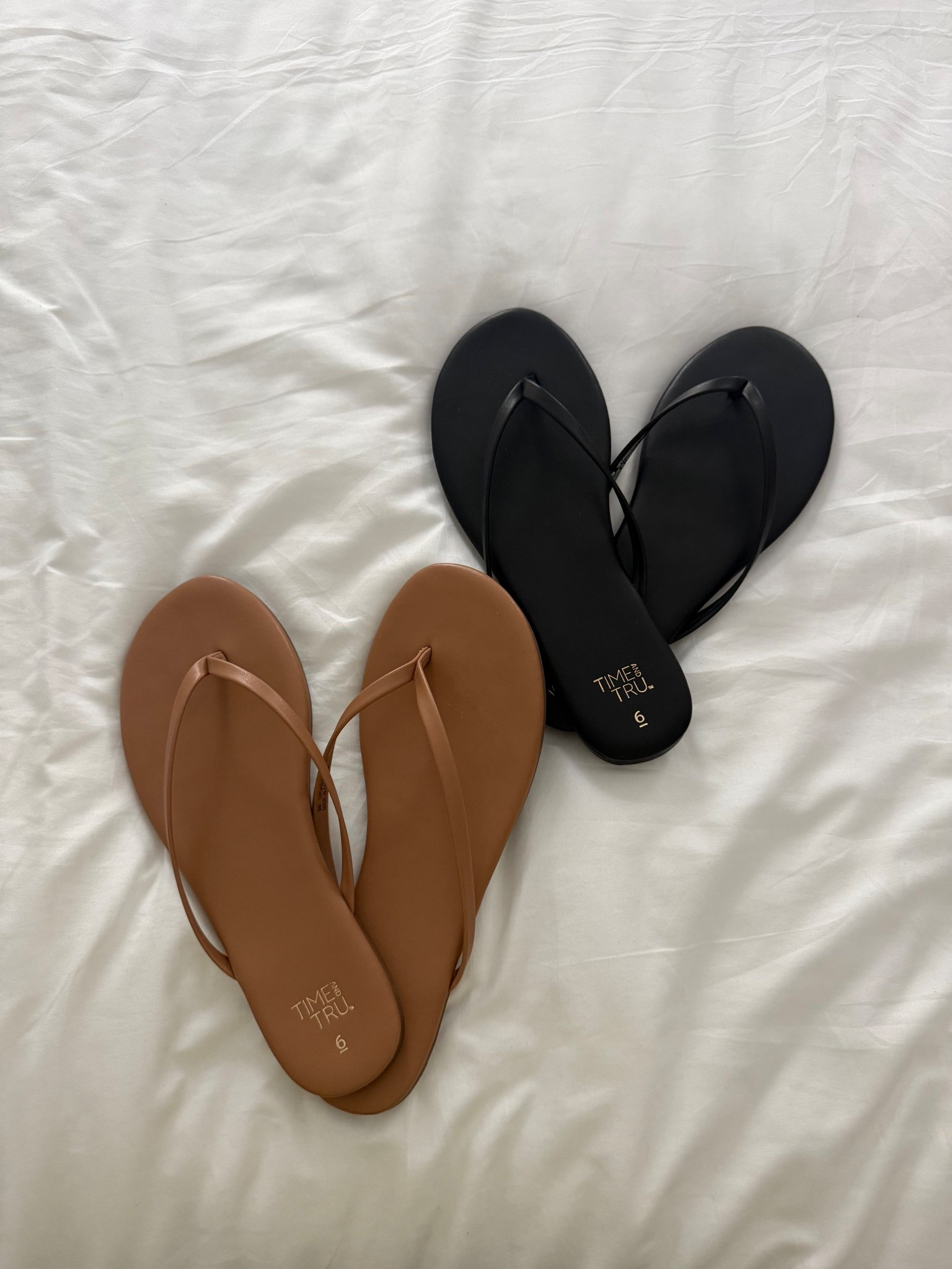 Y’all need these flip flops!! ☀️🤍

#LTKSeasonal #LTKootd #LTKSpringSale