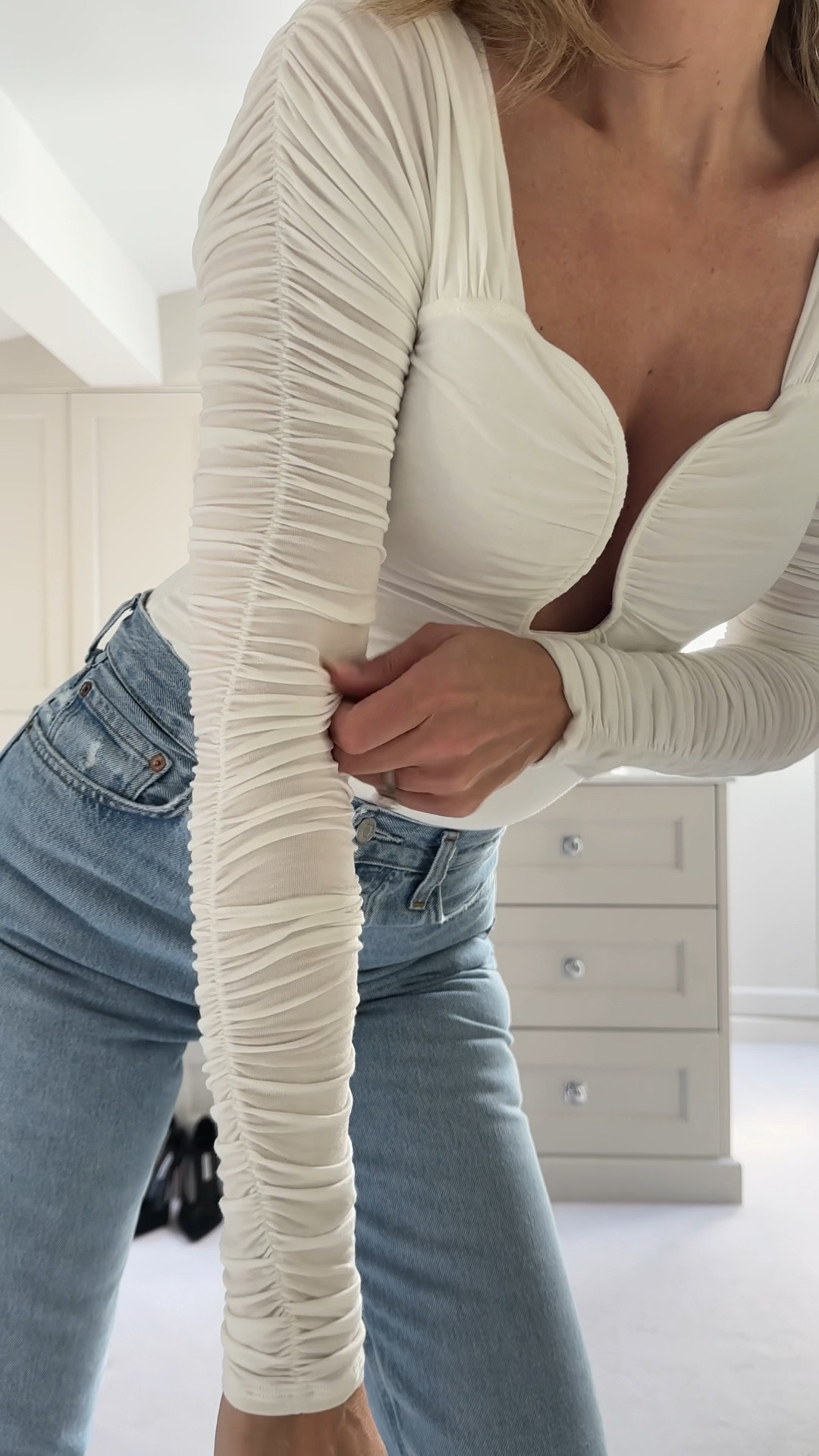 Jeans, bodysuit and blazer. Classic combo that never dates 

#LTKSeasonal #LTKstyletip #LTKover40