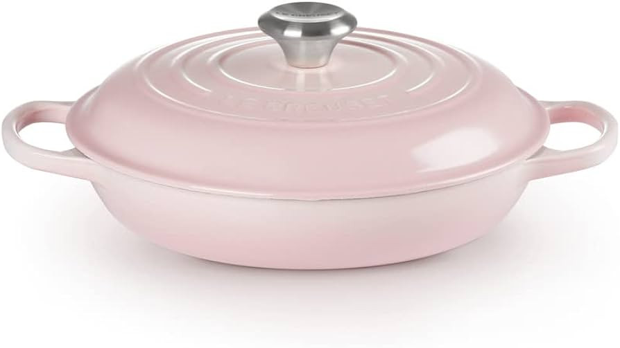 LE CREUSET Signature Sh.Casserole/braiser 26cm Shell Pink SS Knob | Amazon (UK)