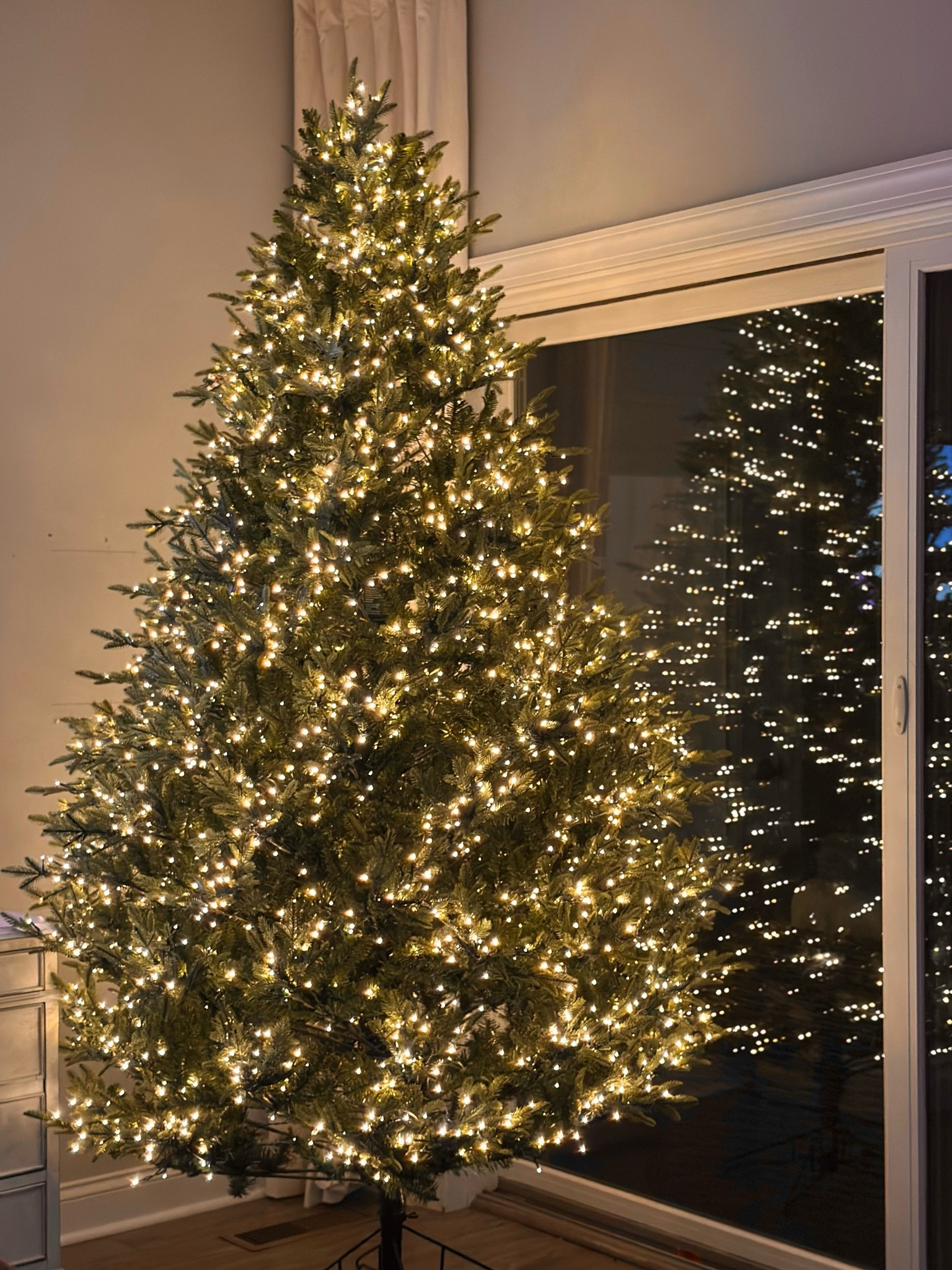 Madison Fir Christmas Tree 7.5 ft
3000 lights!

#madisonfir #christmastree #viraltree #lowes #viralchristmastree

#LTKCyberWeek #LTKHoliday

#LTKSeasonal