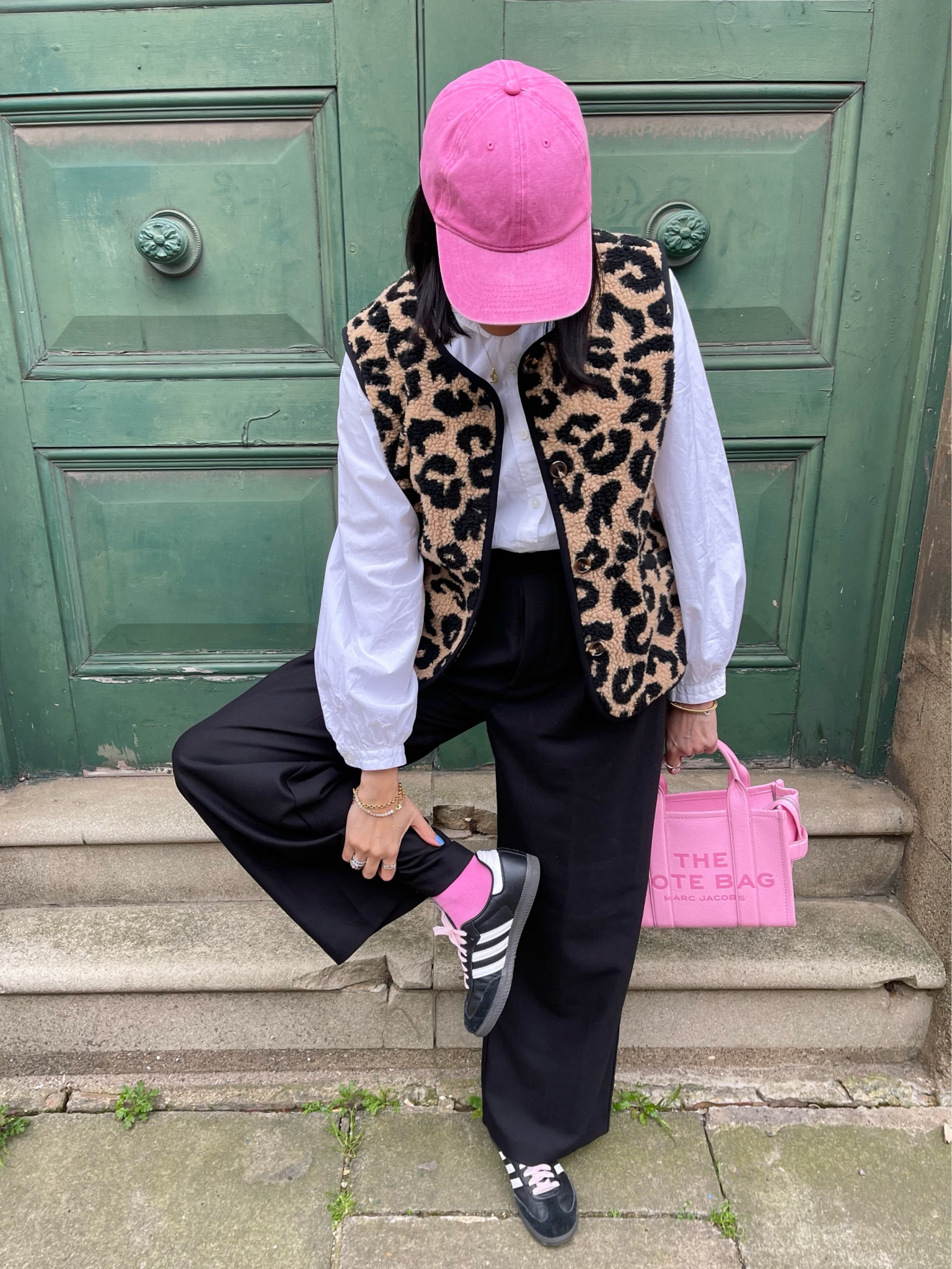 A simple outfit made more exciting with a Leopard print vest and pops of pink! 🐆🎀

#LTKspring #LTKsummer #LTKstyletip