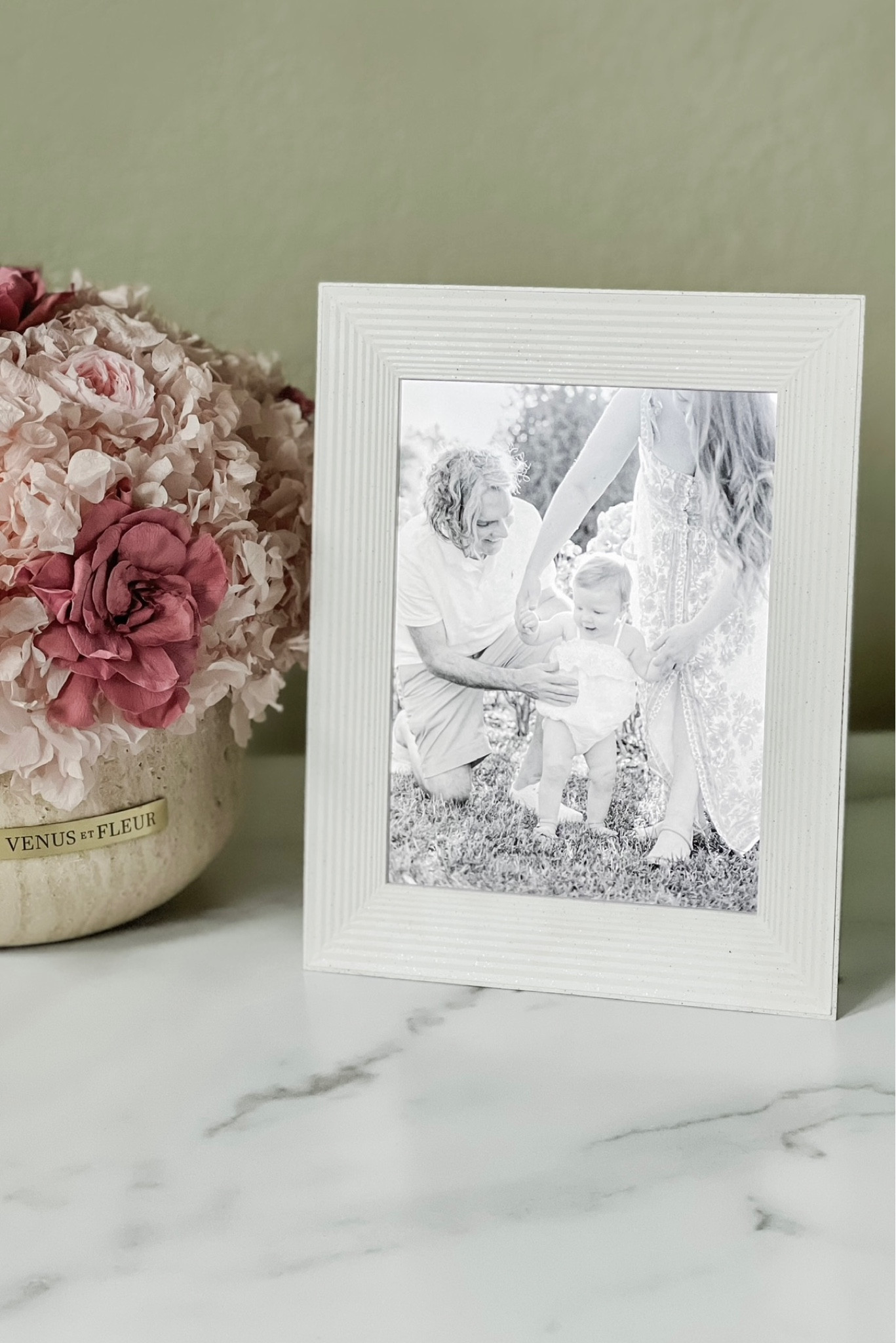 We absolutely adore our Aura digital frame! I love that I don’t have to make the difficult decision of choosing just ONE photo to frame and rather get to have a constant loop of beloved images on display throughout the day! They’re so easy to load with photos and add more directly from your phone as you capture more memories. 🩷 These also make an amazing #LTKgift !

#LTKhome