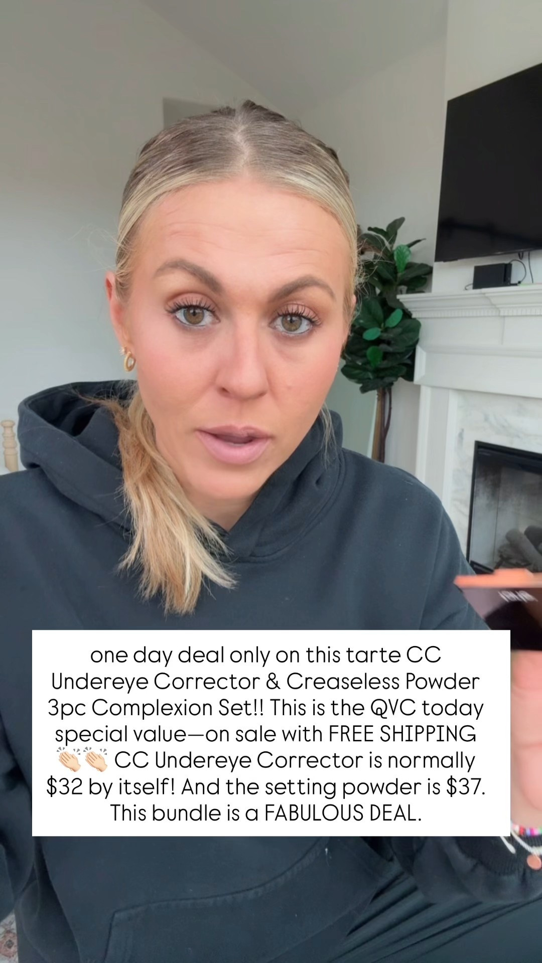 tarte CC Undereye Corrector & Creaseless Powder 3pc Complexion Set!! This is the QVC today special value—on sale with FREE SHIPPING 👏🏻👏🏻 CC Undereye Corrector is normally $32 by itself! And the setting powder is $37. This bundle is a FABULOUS DEAL.
