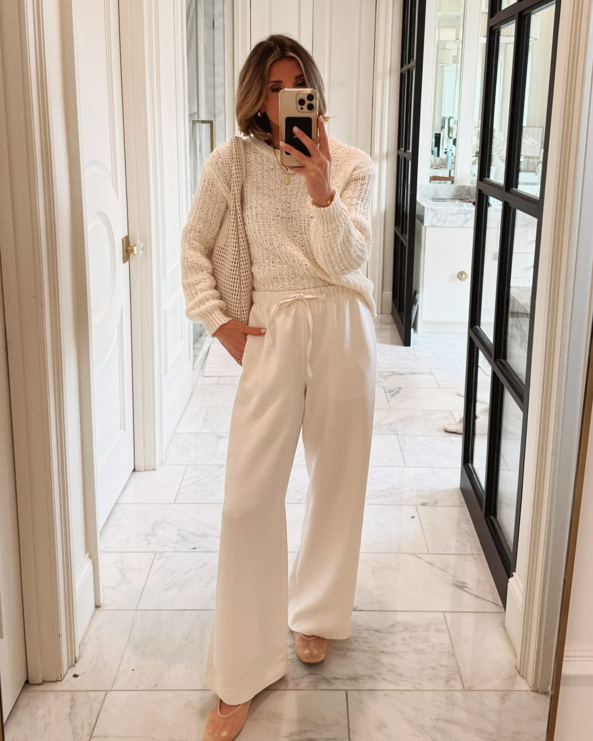 Can you believe this outfit is from @Target?! So chic for spring — and the sweater is under $35 🤍

#LTKootd