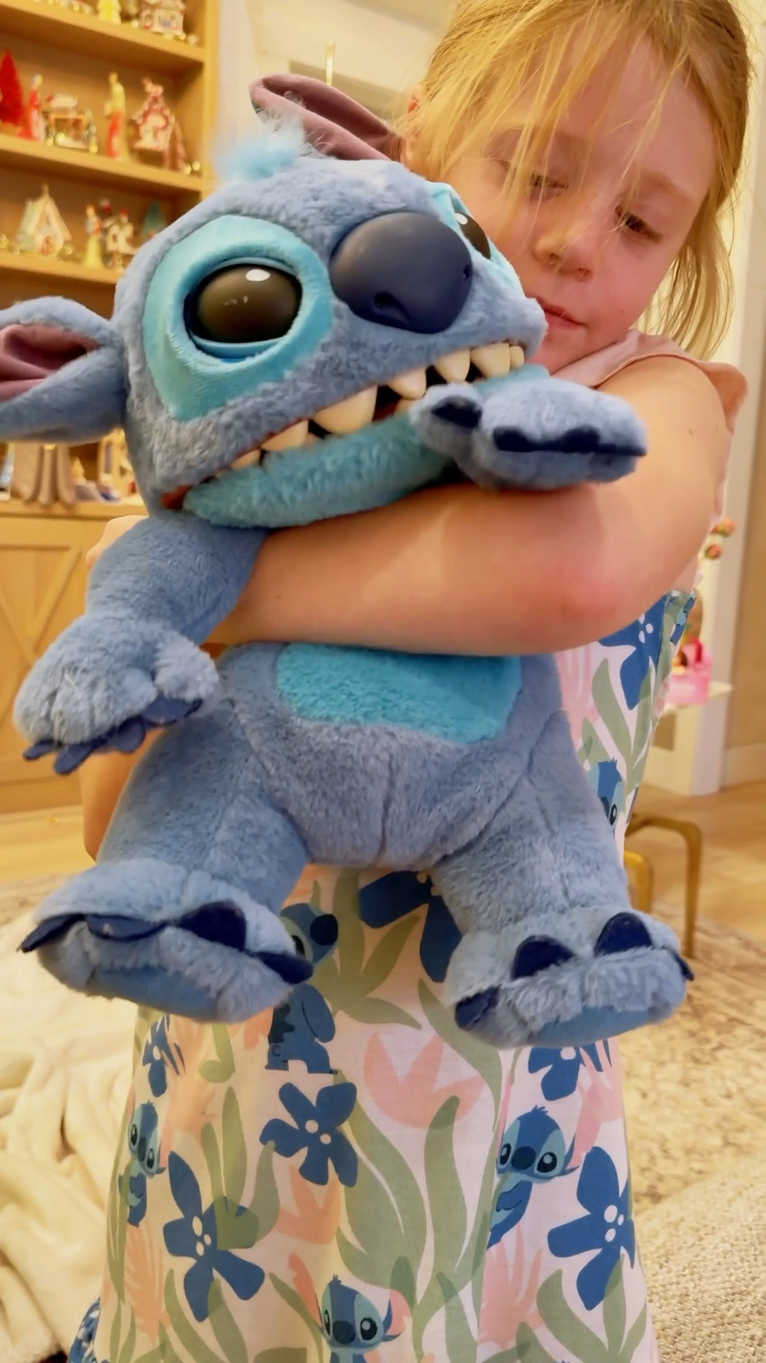 How realistic is this Stitch?! He is so cute!