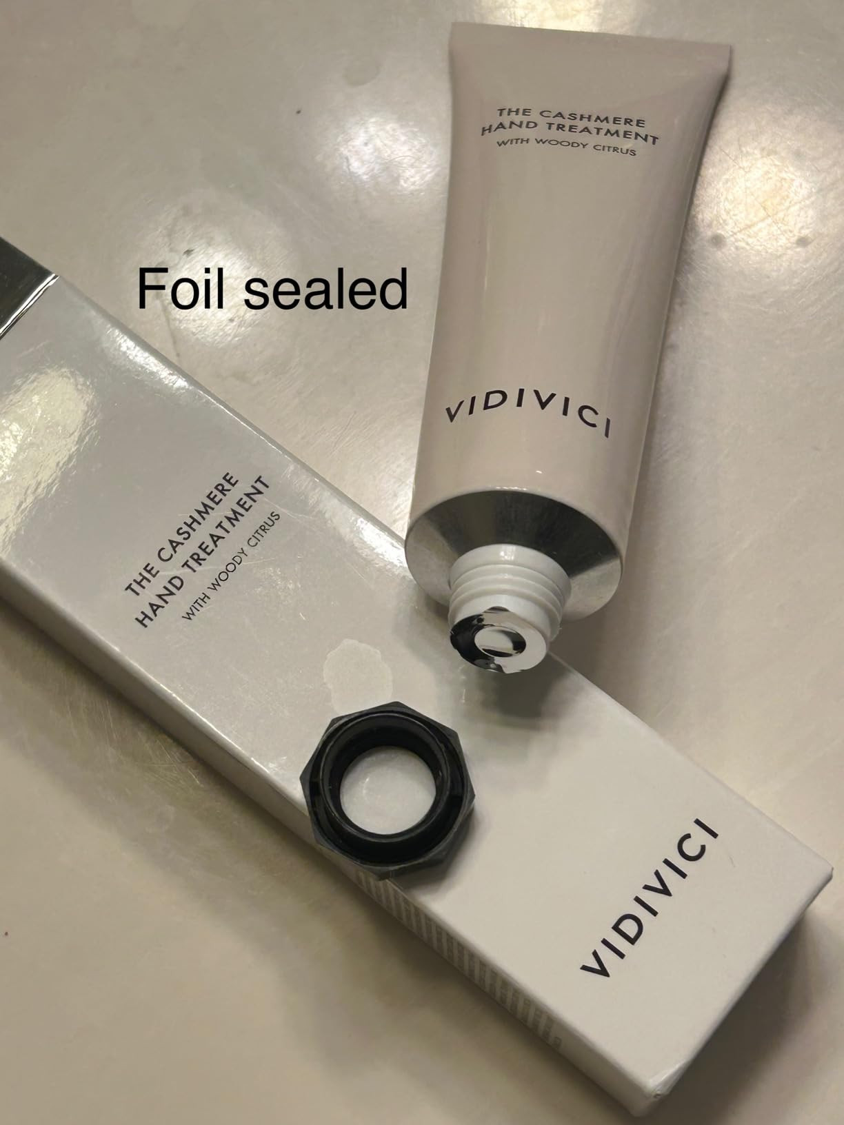 VIDIVICI The Cashmere Hand Treatment Powdery Vanilla - Hand Cream Enriched with Shea Butter for D... | Amazon (US)