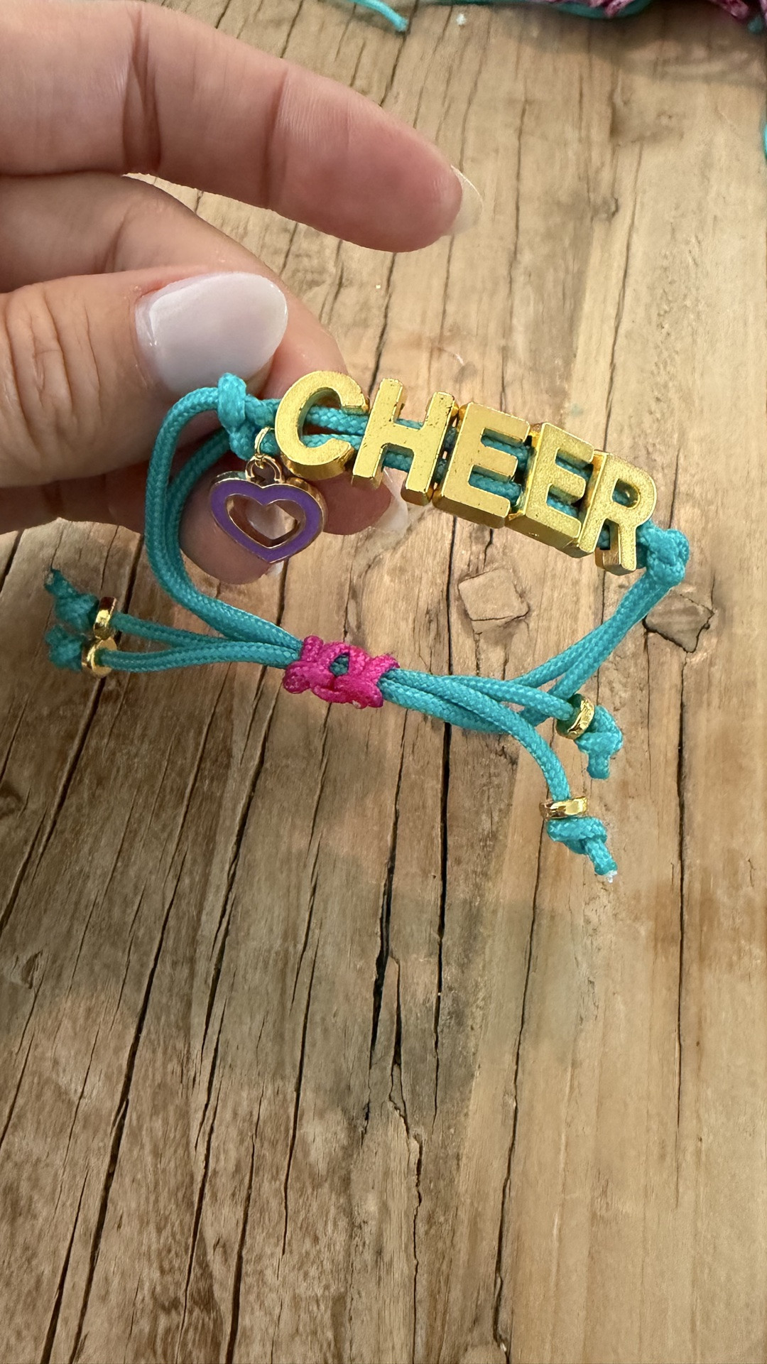 Bracelet making tutorial! 🫶🏼
