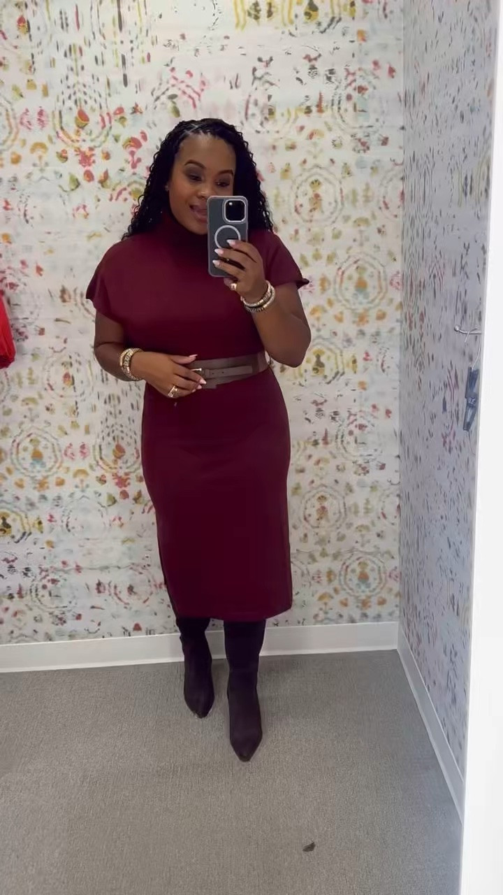 This dress is the perfect fall staple! 🤩

#LTKSeasonal #LTKSaleAlert #LTKMidsize