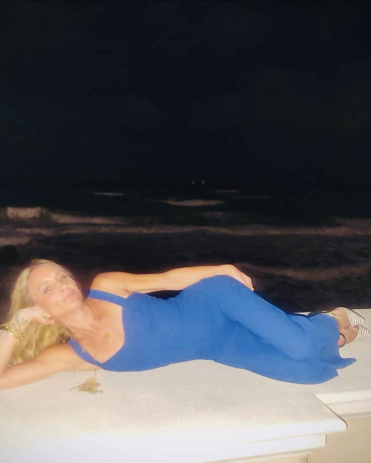 Blue ocean magic

#LTKSeasonal #LTKmomlife #LTKOver40