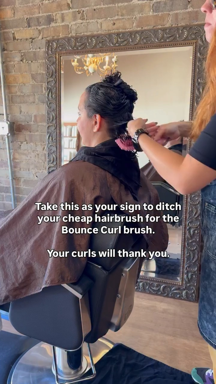 I have NEVER seen curls turn out better than when I use this curly hair brush.

It’s such a simple tool, but by brushing with the center bristles to help smooth out hair and then running strands through the side of the brush to get clumps equal sizes all at the same time, it saves on time and I swear I’ve never seen curls look better.

By unifying the size of those curl clumps, curls will have an easier time maintaining volume and each curl will easily be able to curl with the strands around it because it was smoothed simultaneously. 

I know it sounds ridiculous, but I swear the Bounce Curl brush really does make all the difference ✨

Comment HAIR TOOLS for the link to this brush and few of my other favorite curly hair tools! 
.
.
.
#curlspecialist
#bouncecurlbrush
#curlyhairtools
#curlytools
#hairtipsandtricks