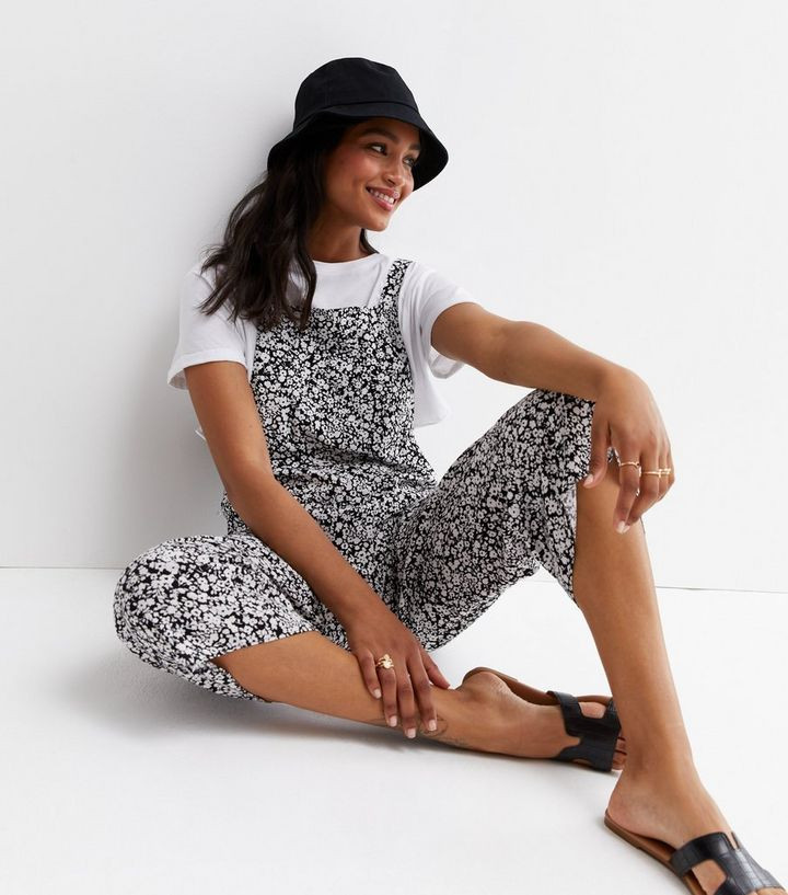 Black Floral Square Neck Crop Leg Dungaree Jumpsuit
						
						Add to Saved Items
						Remove ... | New Look (UK)