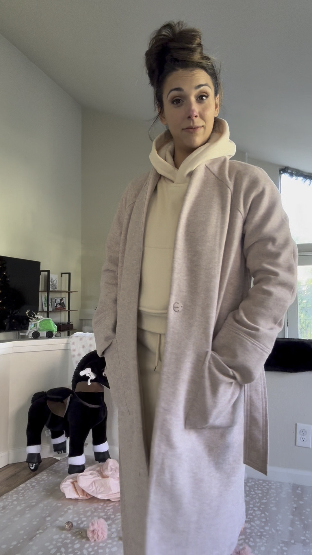 Fleece Sweatsuit 🔥

#LTKsalealert #LTKSeasonal #LTKVideo