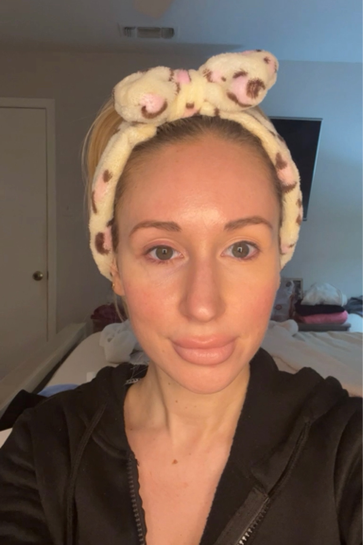 Shade medium, but probably should have done fair

#LTKbeauty #LTKunder50 #LTKFind