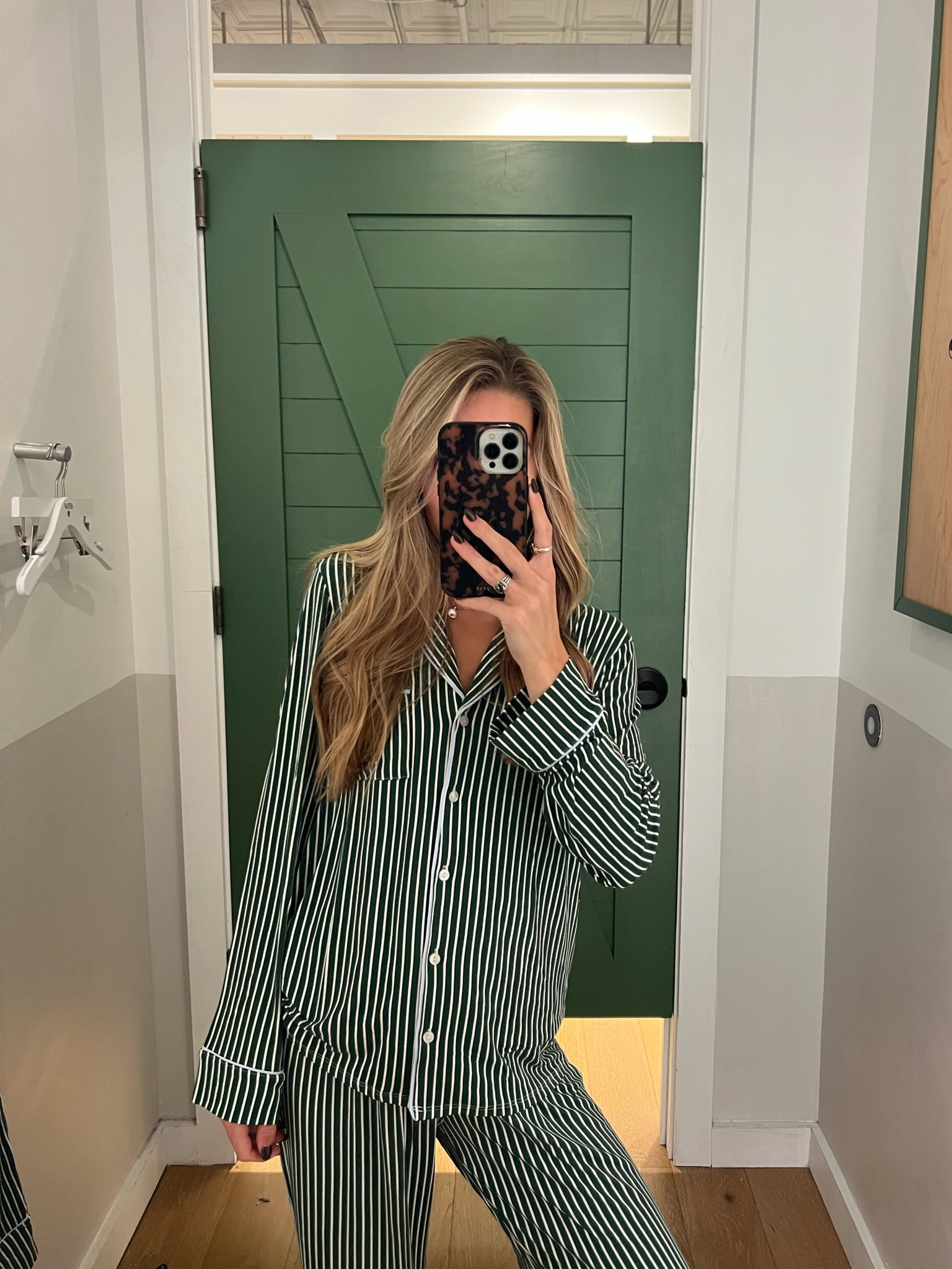 holiday pjs!!! wearing size XS

#LTKHoliday #LTKFindsUnder50 #LTKGiftGuide